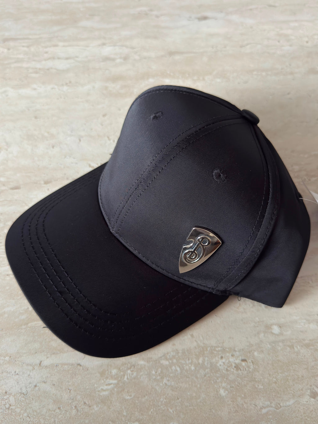 BURBERRY BLACK CLASSIC
