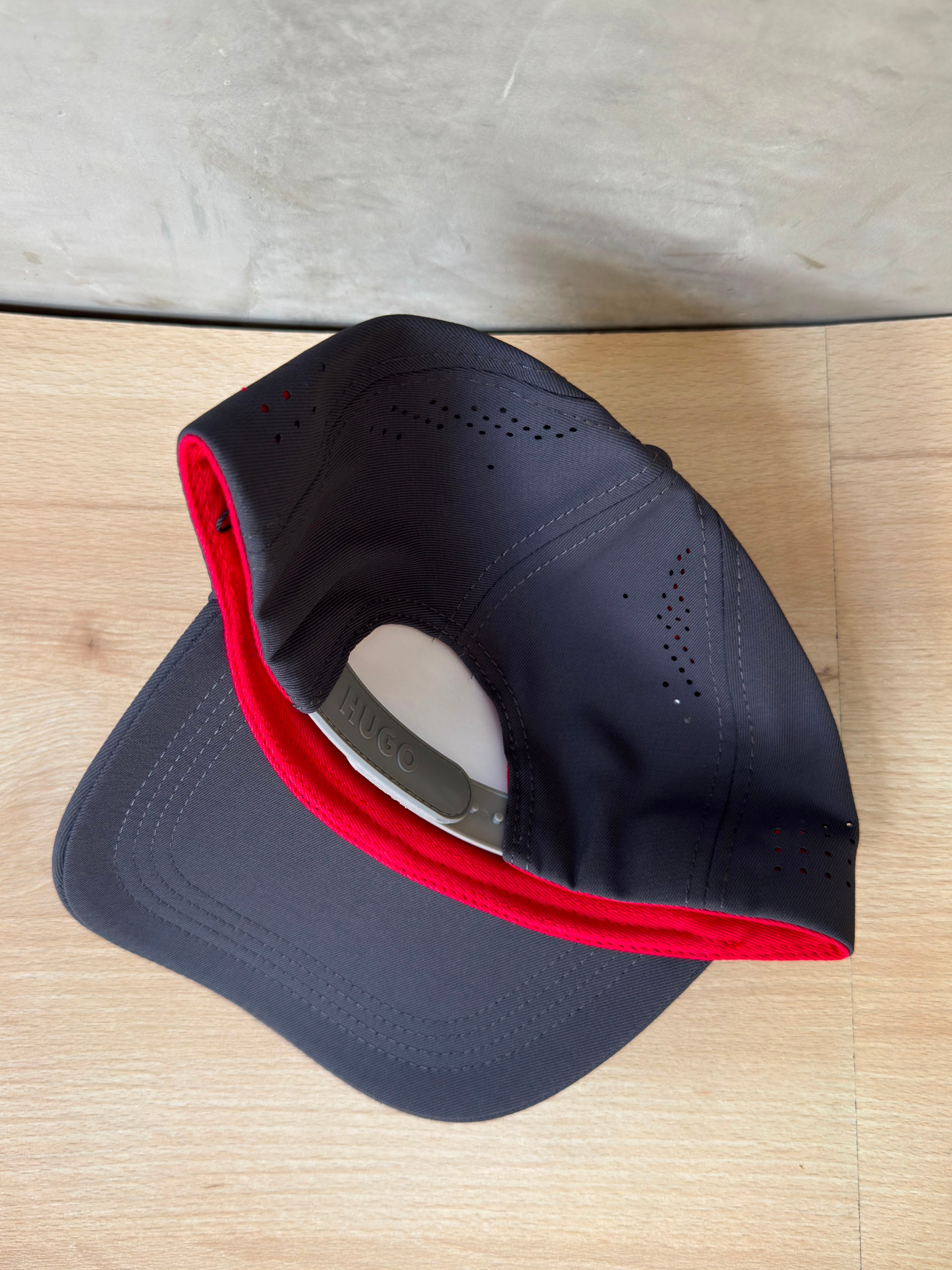 HUGO BOSS GRIS PLUS