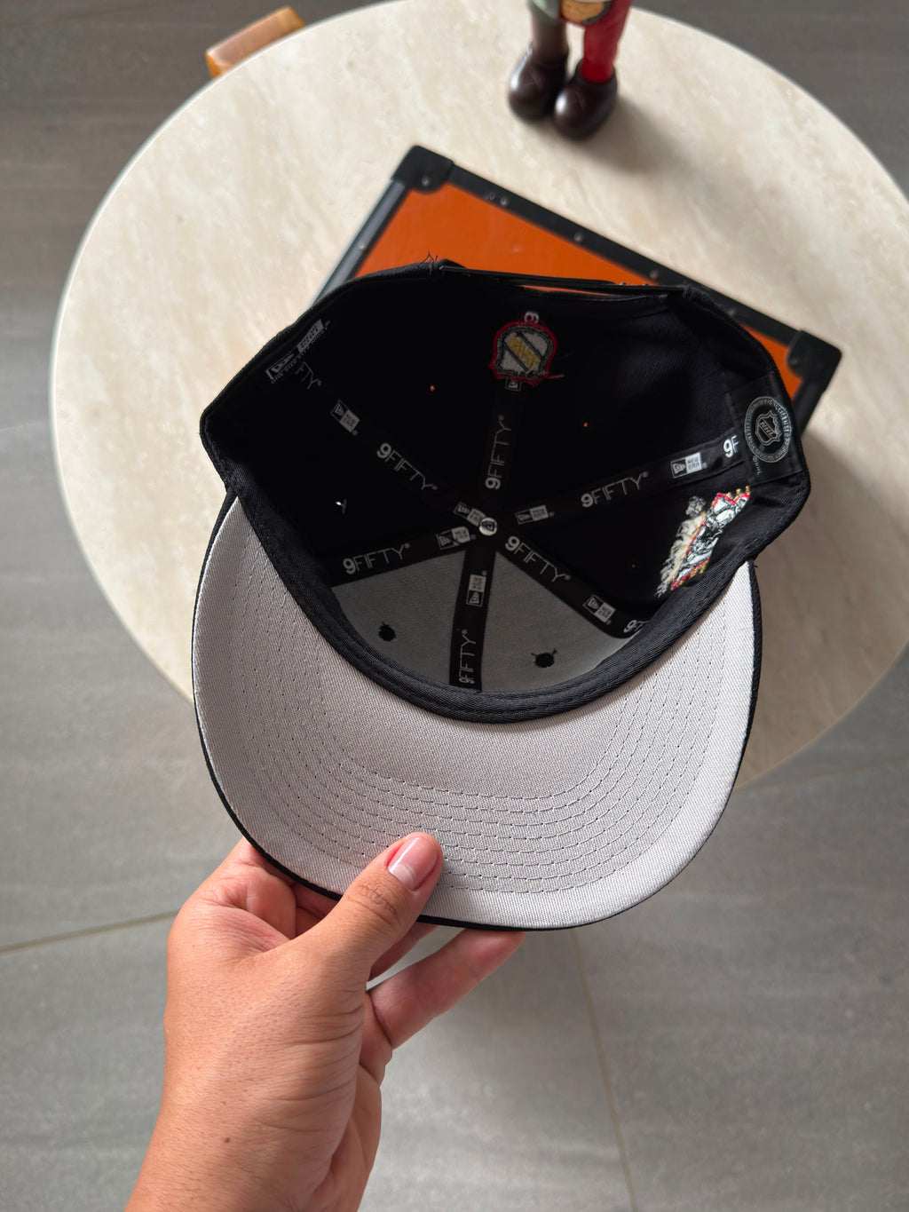 NEW ERA-NEGRO-BROCHE