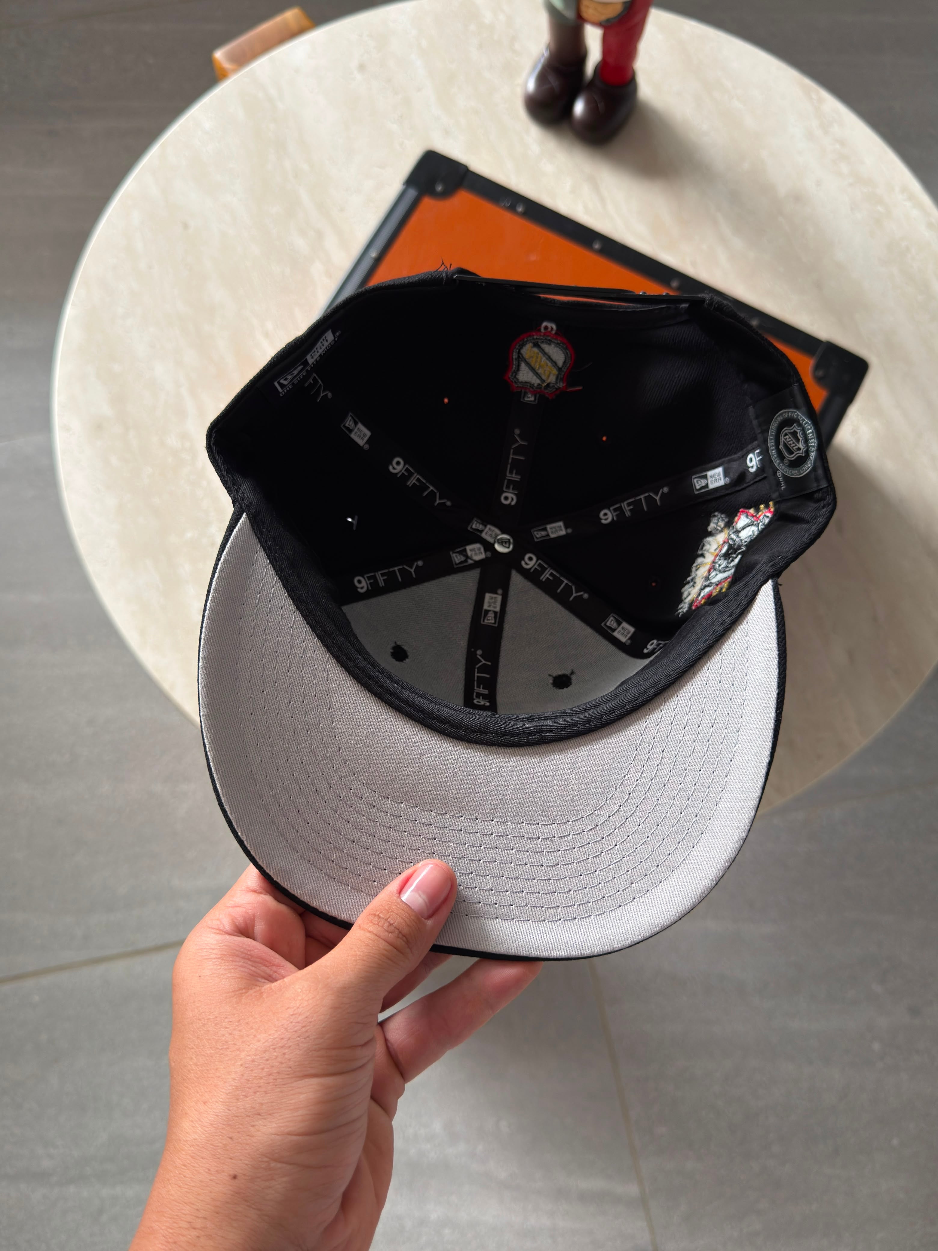 NEW ERA-NEGRO-BROCHE