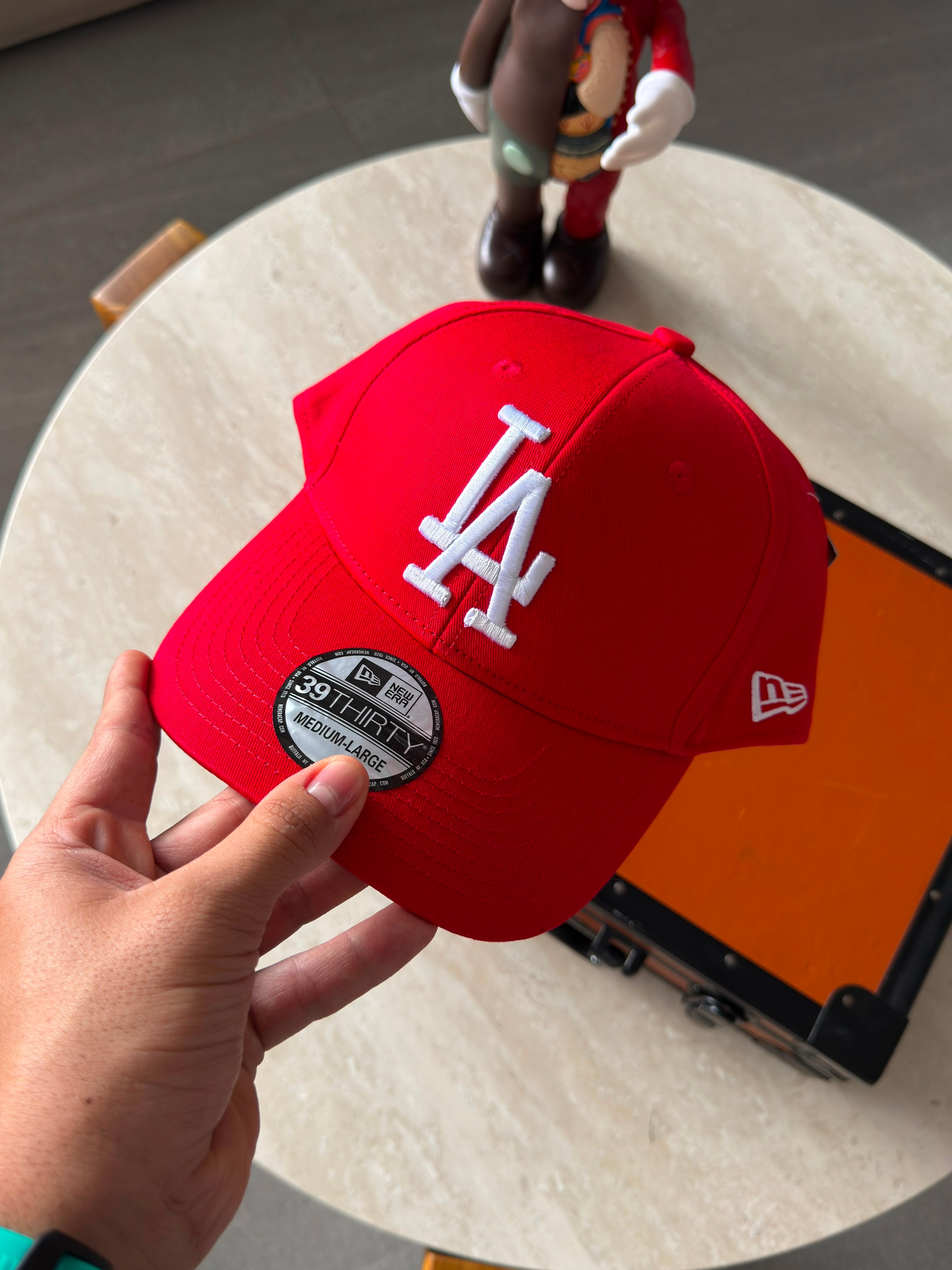 NEW ERA-LA ROJA