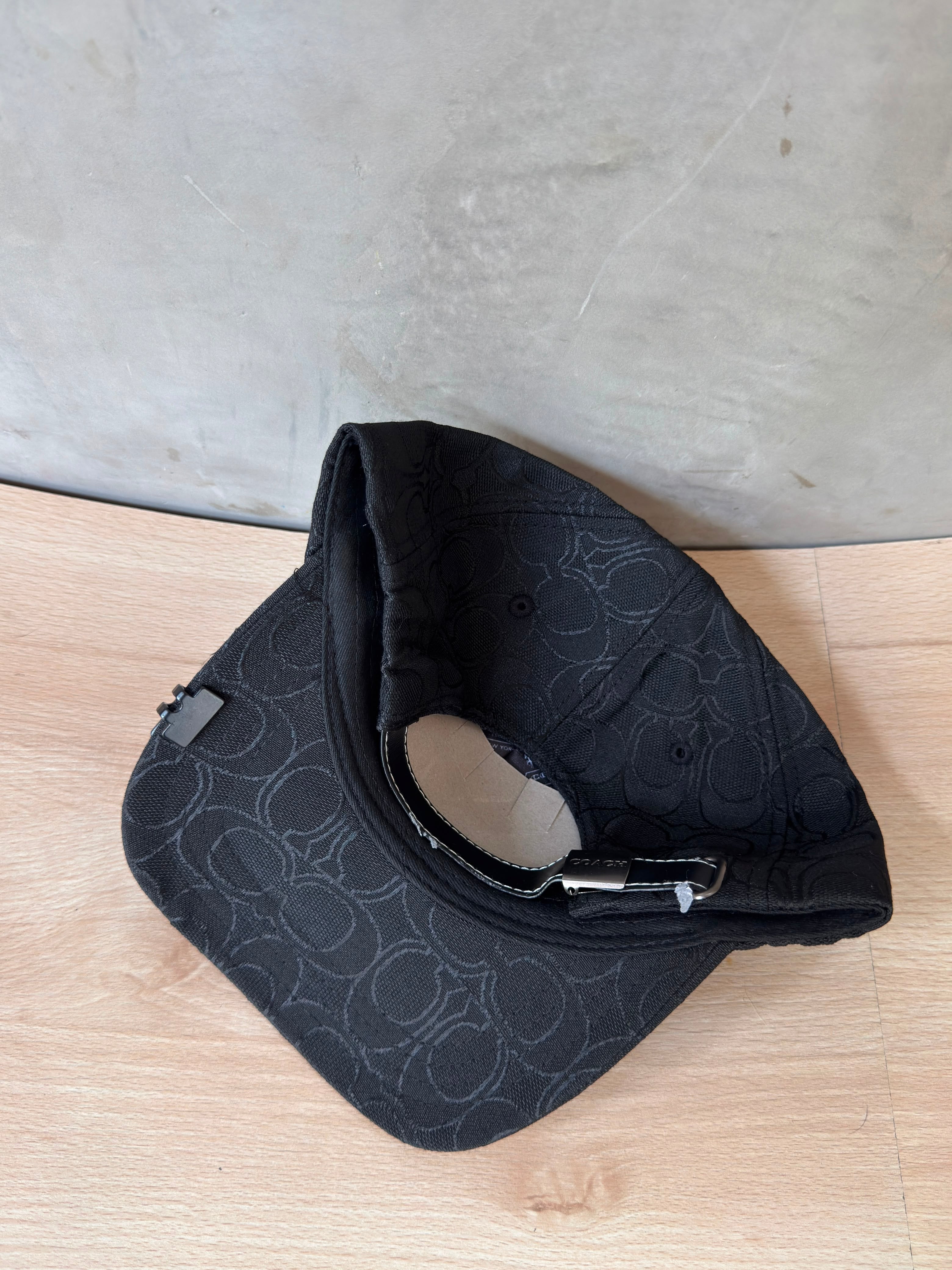 CLASICA COACH NEGRA PREMIUM