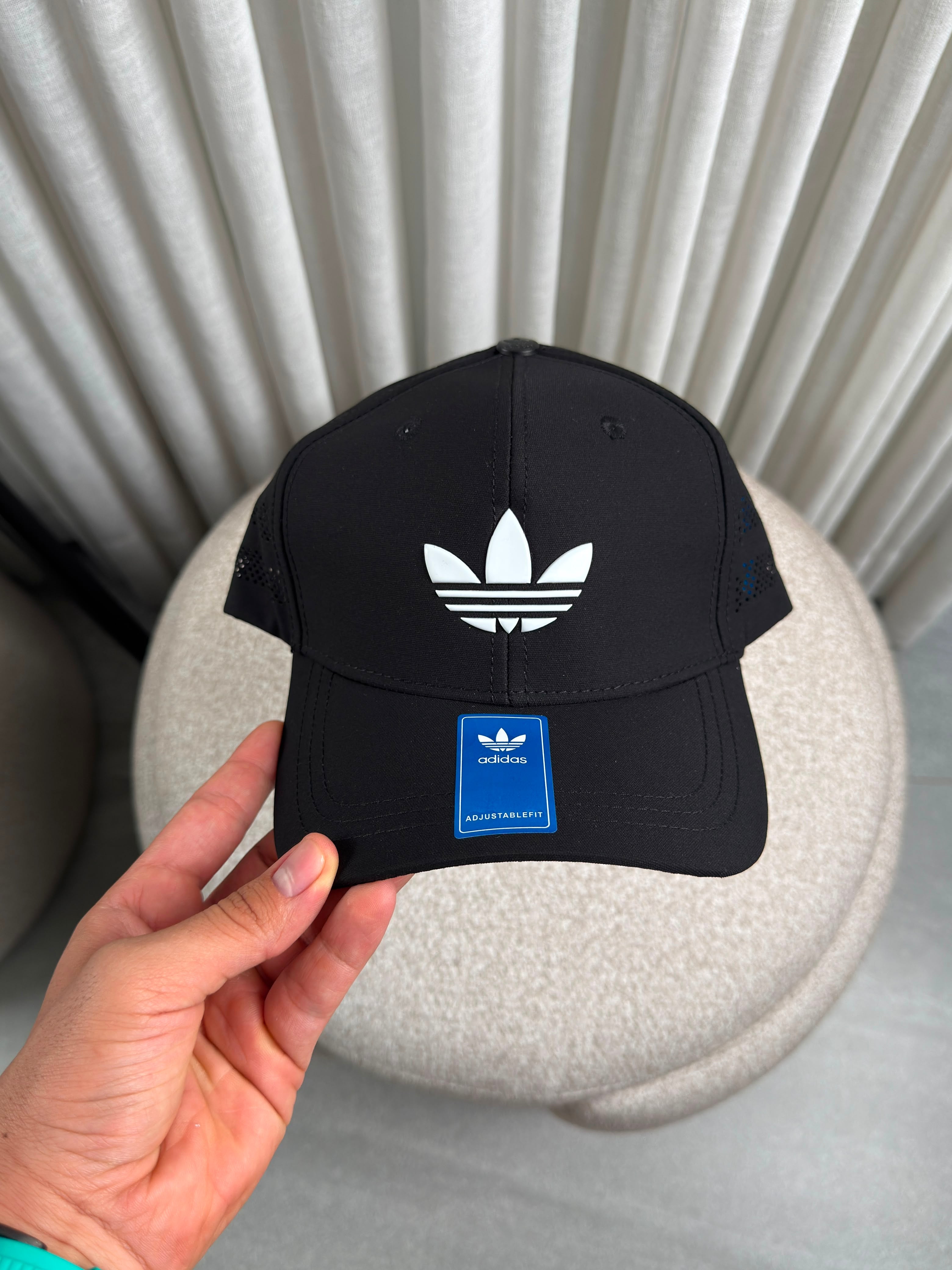 ADIDAS ORIGINALS BLACK ICON