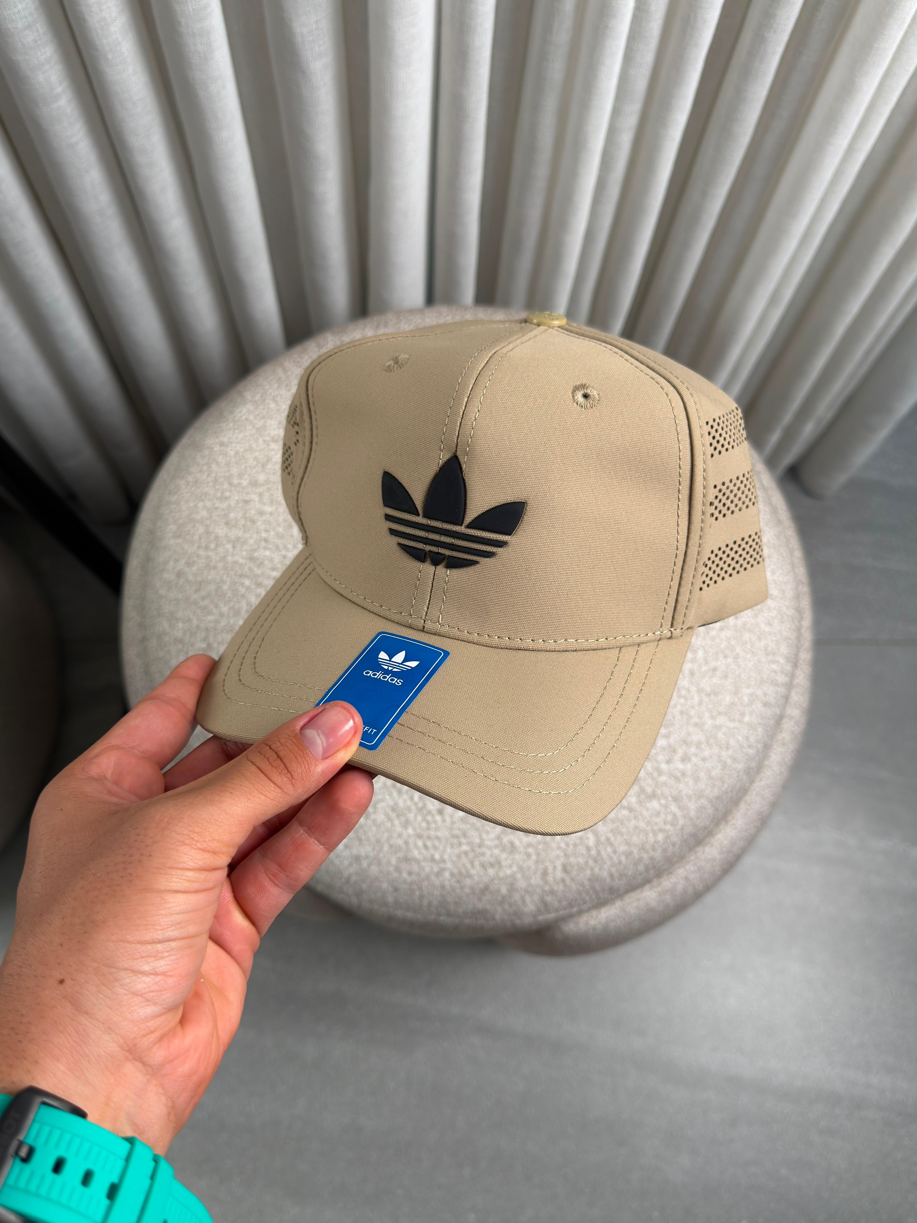 ADIDAS BEIGE LOGO ORIGINALS