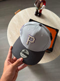 NEW ERA-MORADA BROCHE