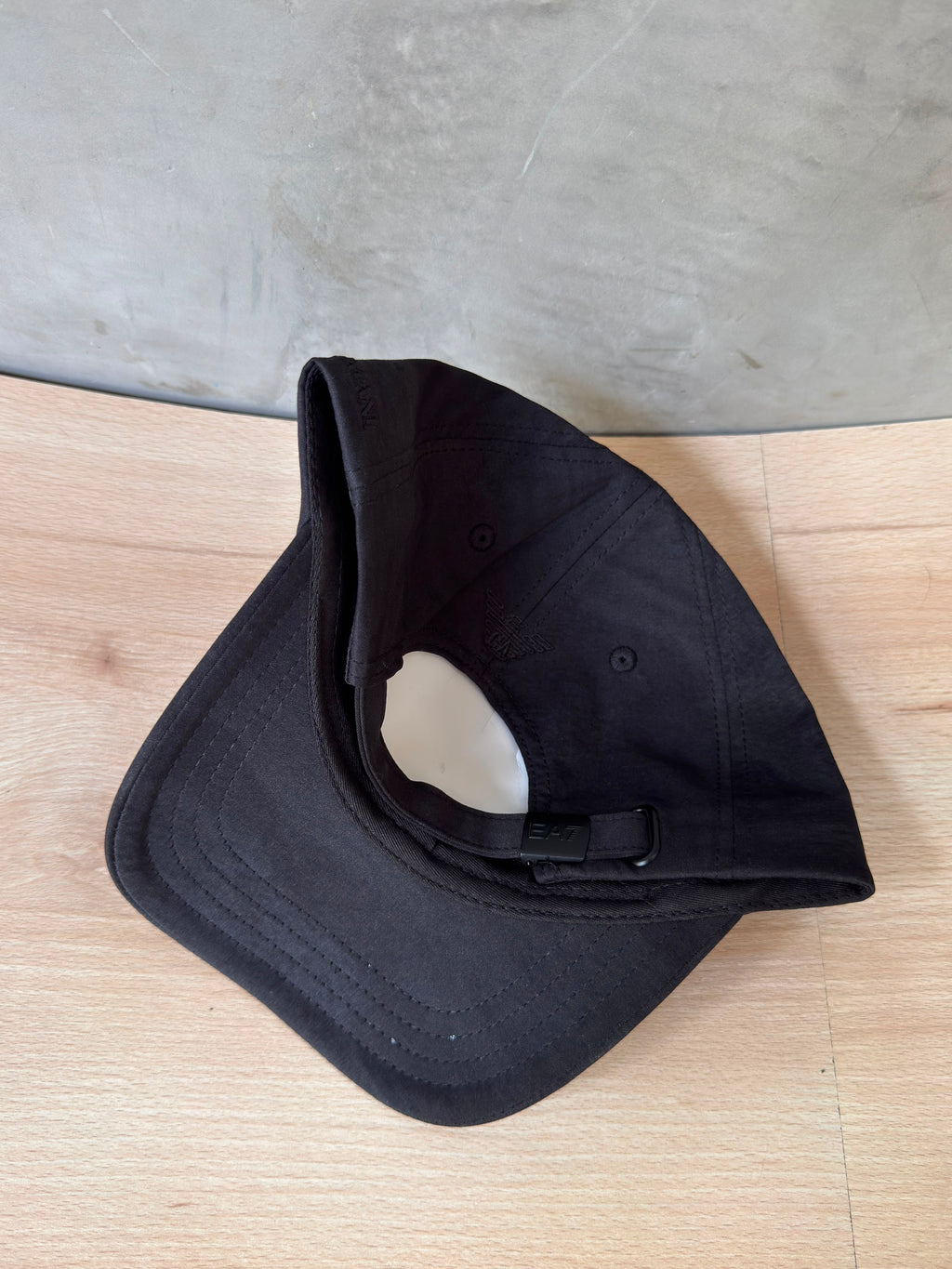 EMPORIO ARMANI NEGRA LOGO NEGRO