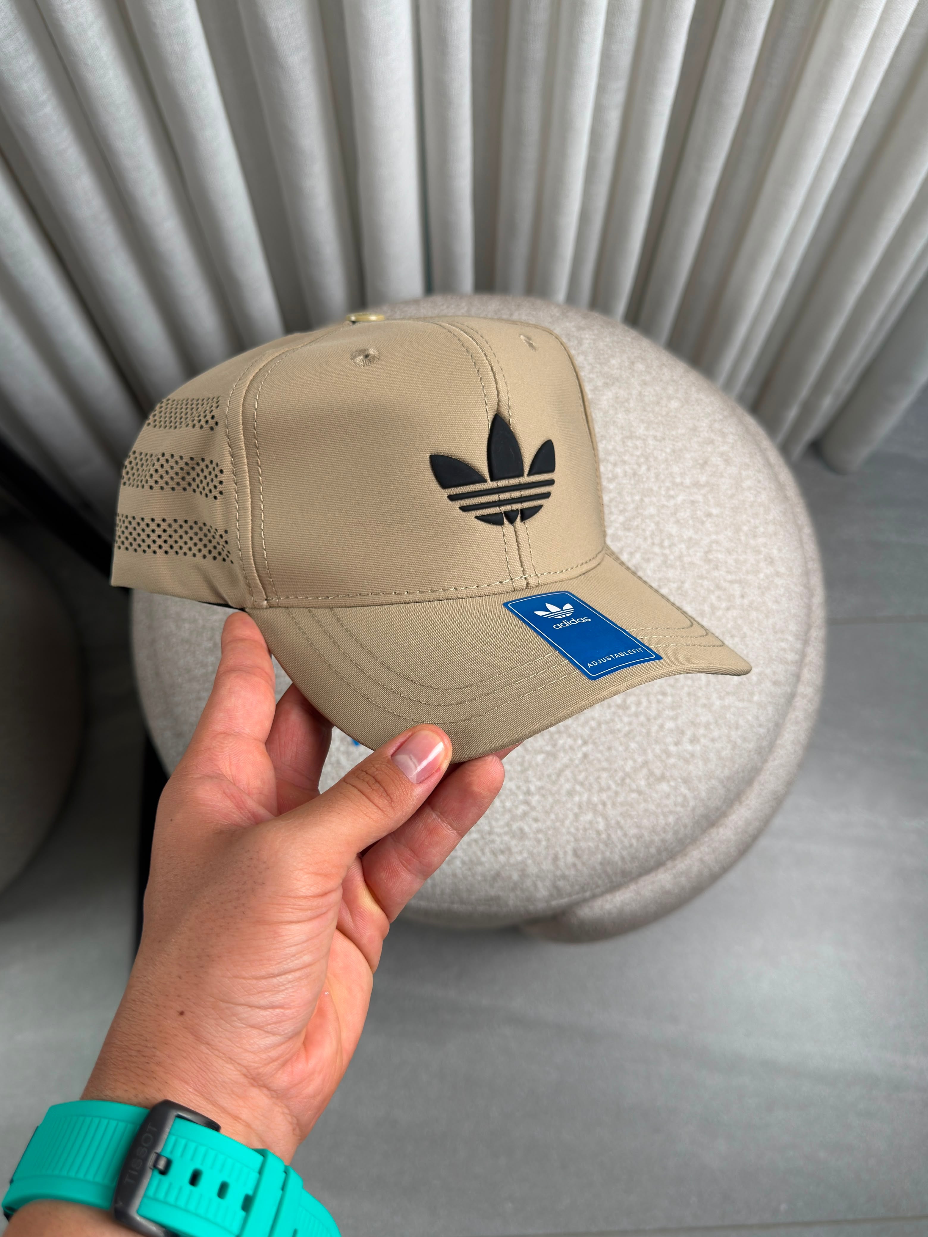 ADIDAS BEIGE LOGO ORIGINALS