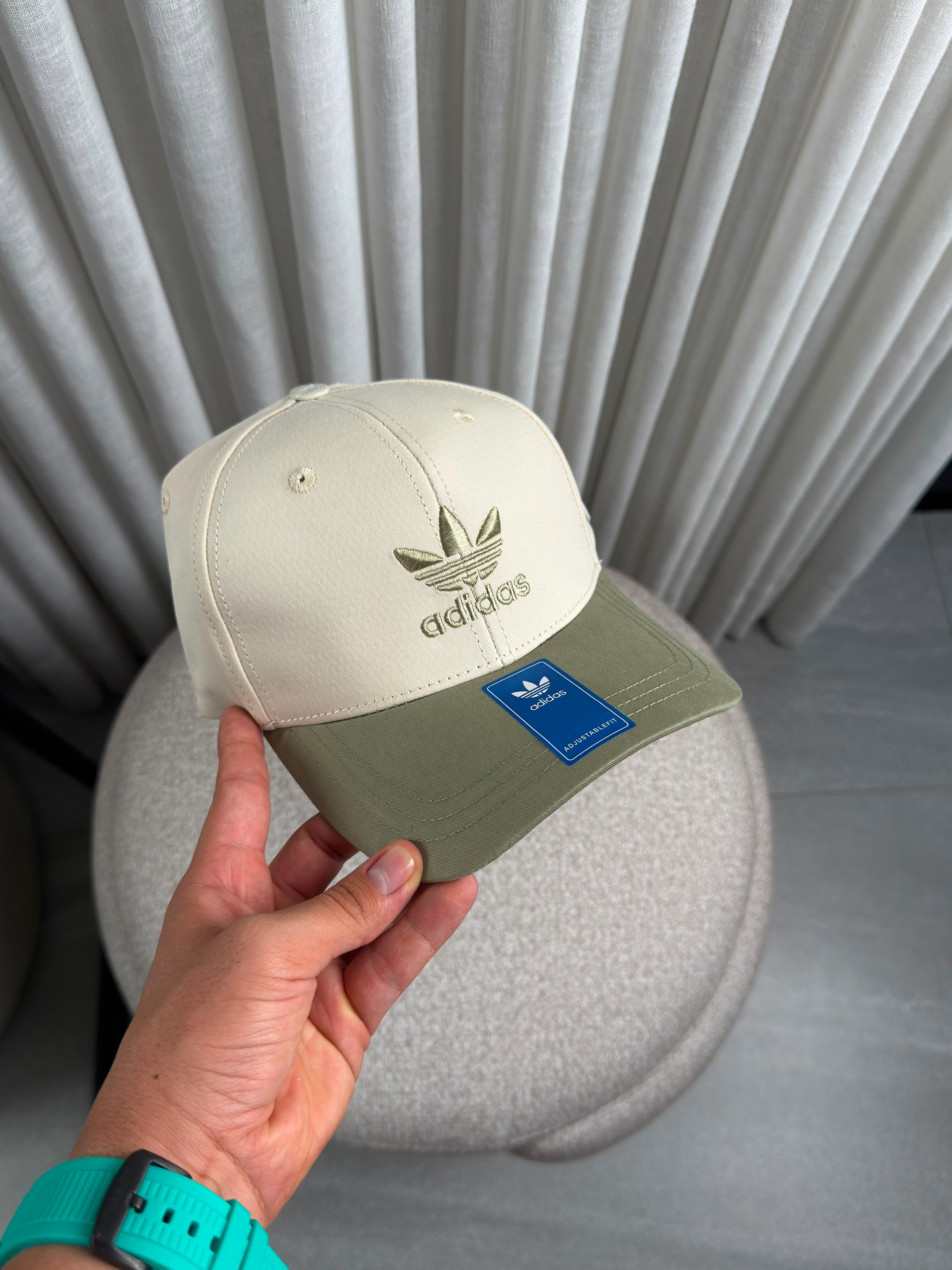 ADIDAS-BLANCA Y VERDE CLASICA
