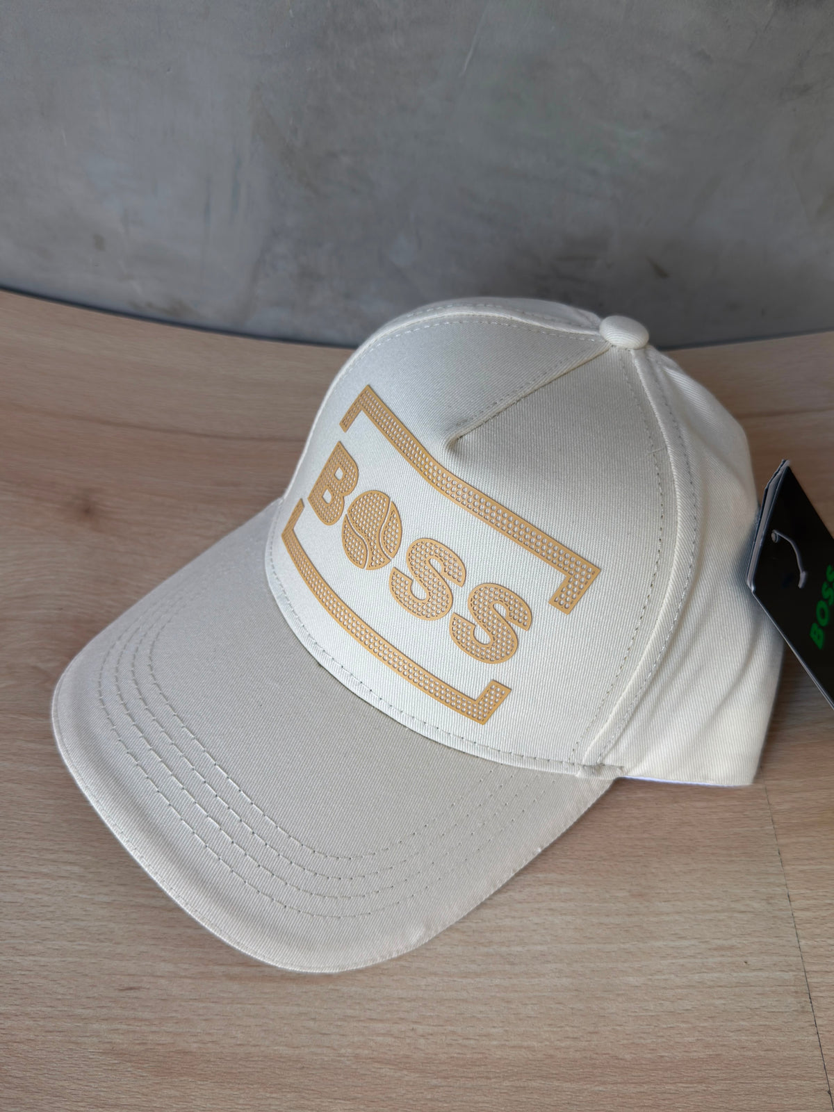 HUGO BOSS BEIGE