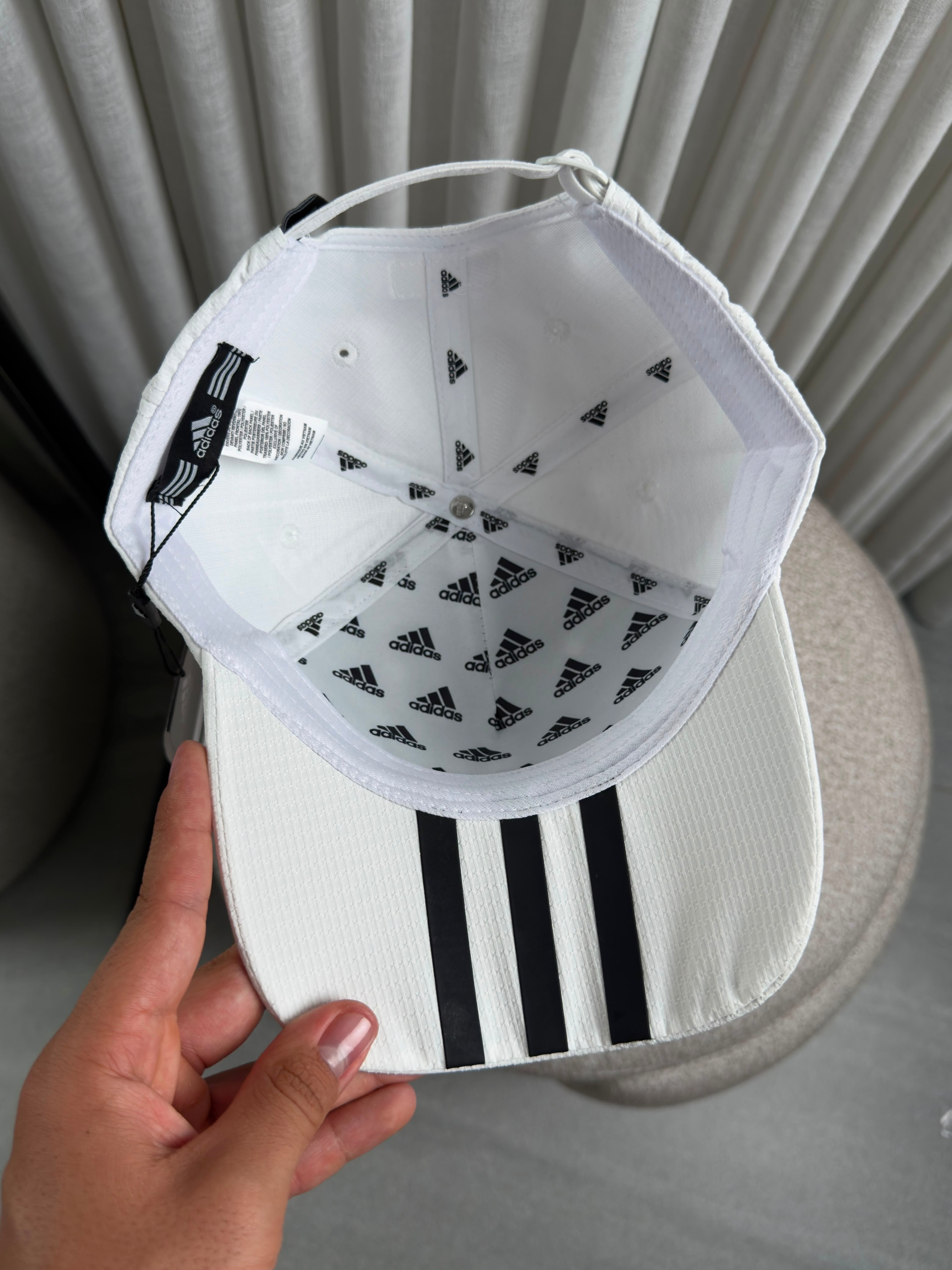 ADIDAS-BLANCA CLASIC