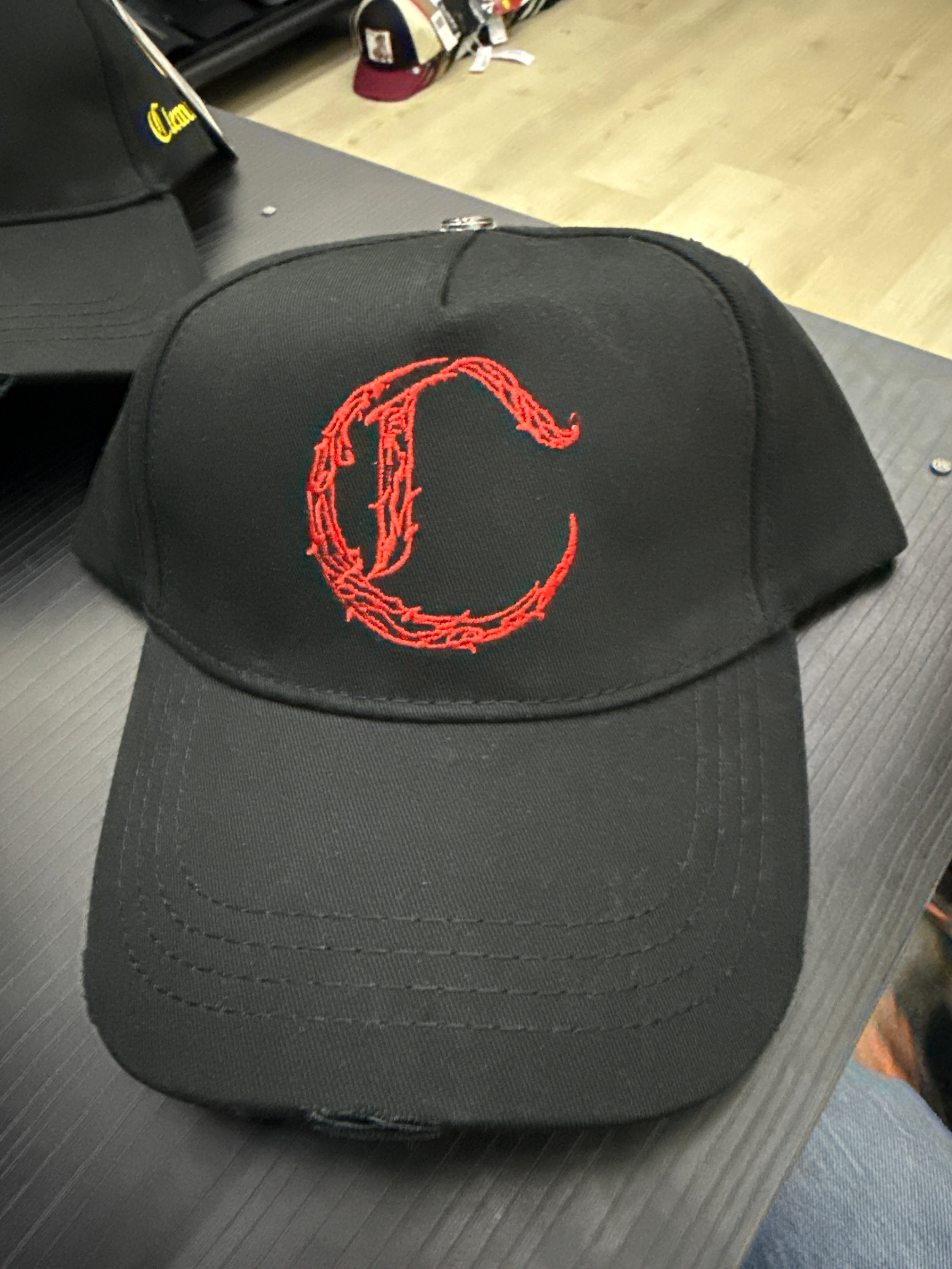 CLEMONT ROJA CON NEGRO