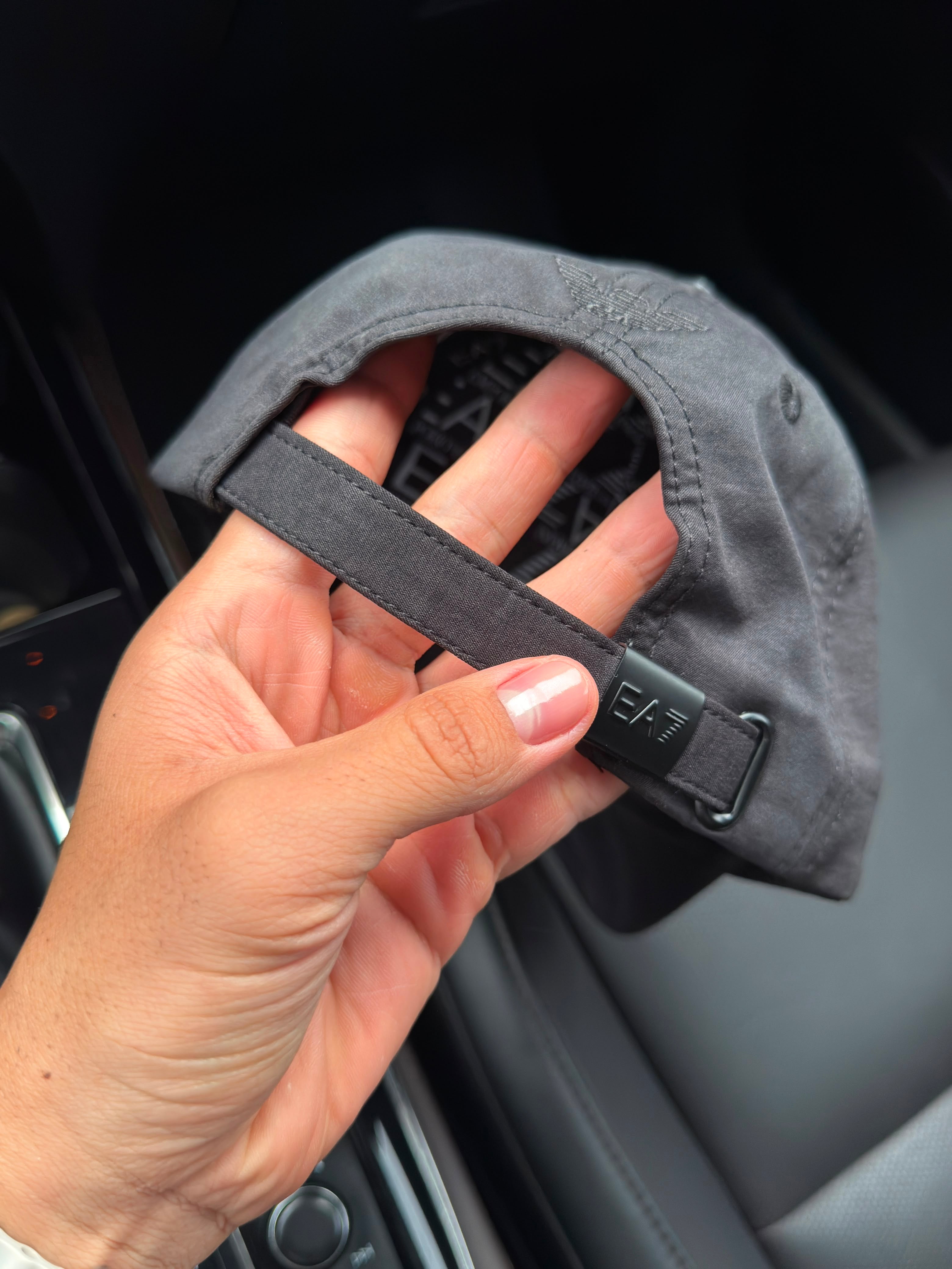 EMPORIO ARMANI NEGRA LOGO NEGRO