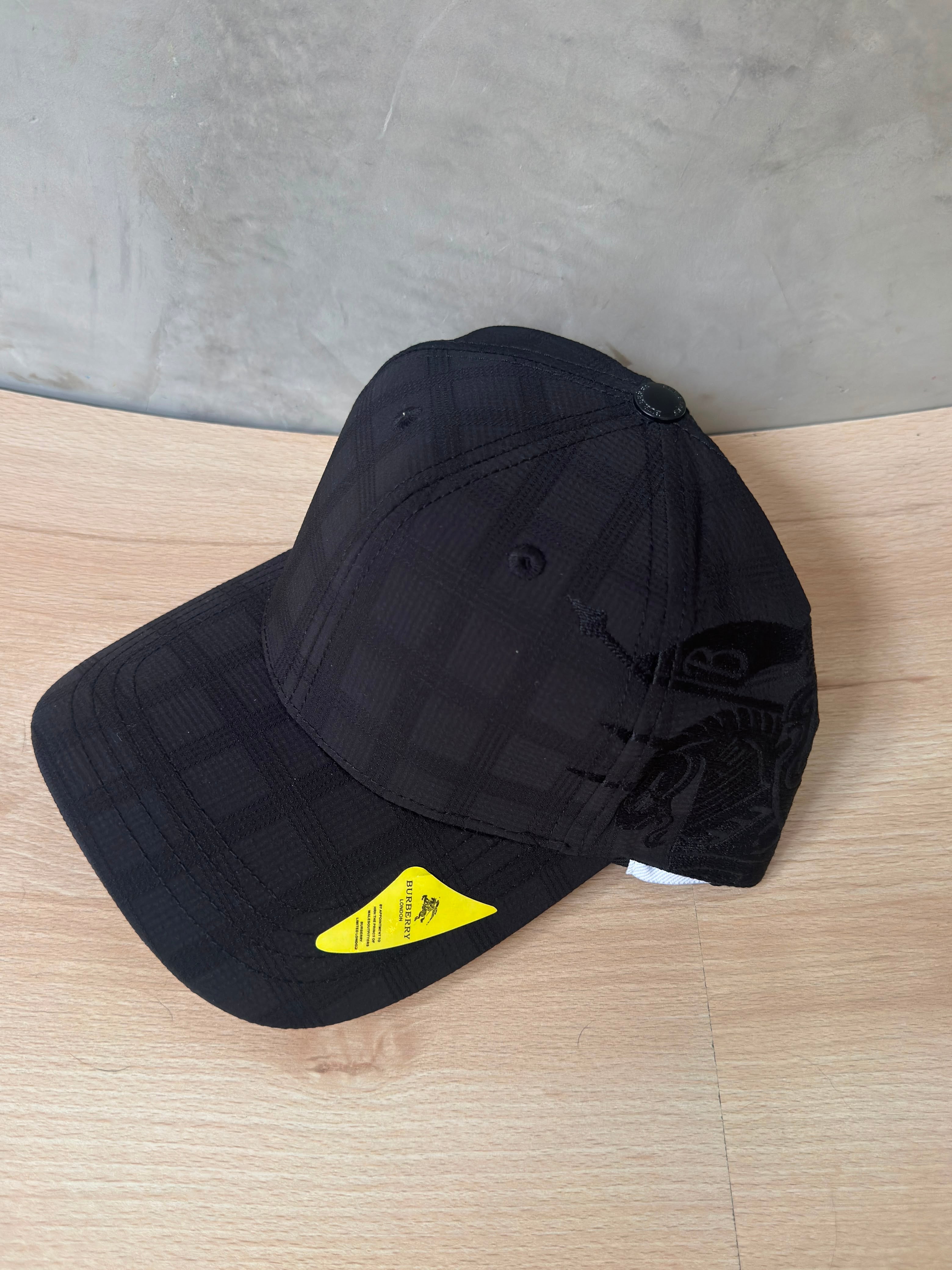 BURBERRY PREMIUN BLACK
