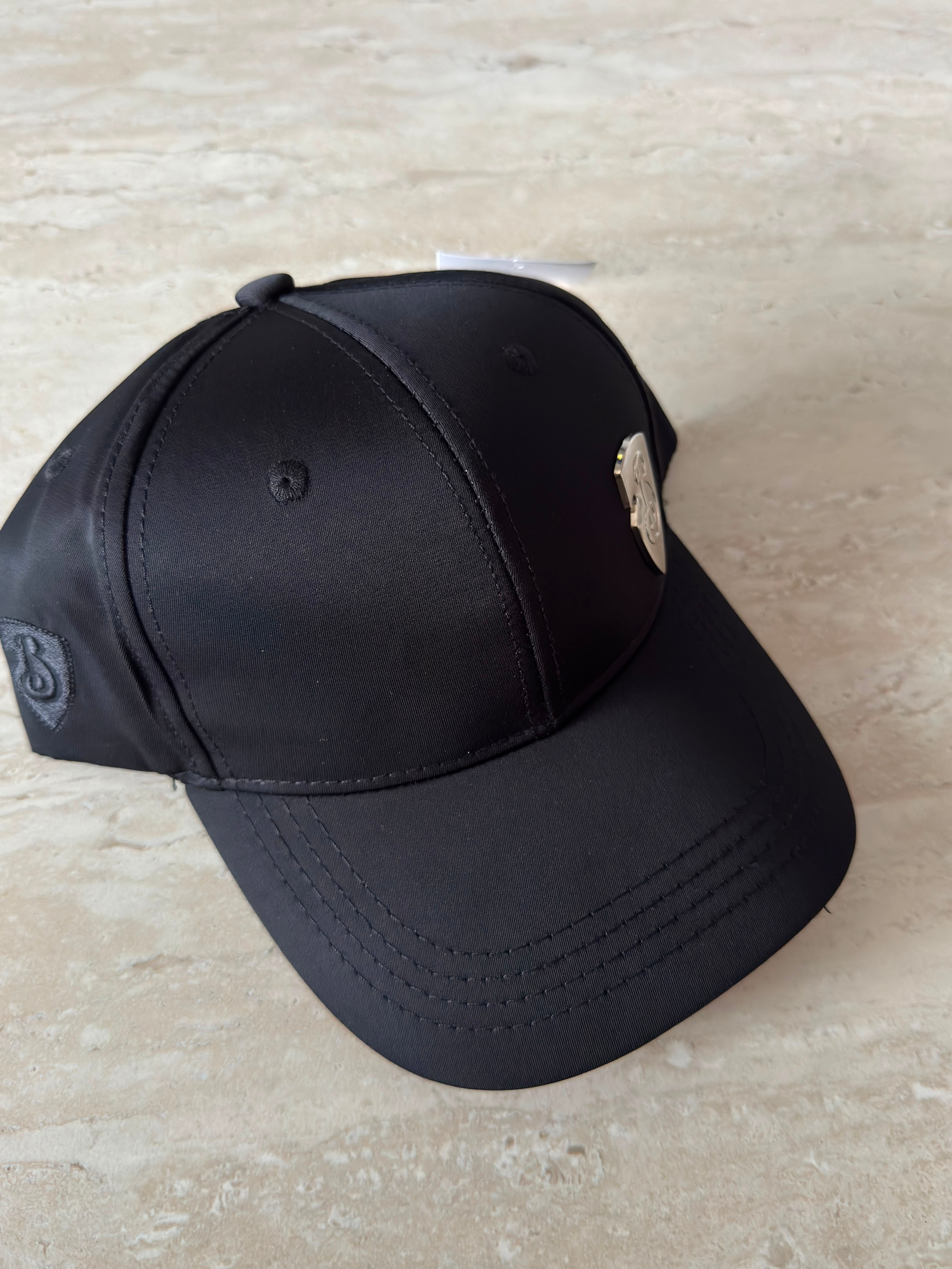 BURBERRY BLACK CLASSIC