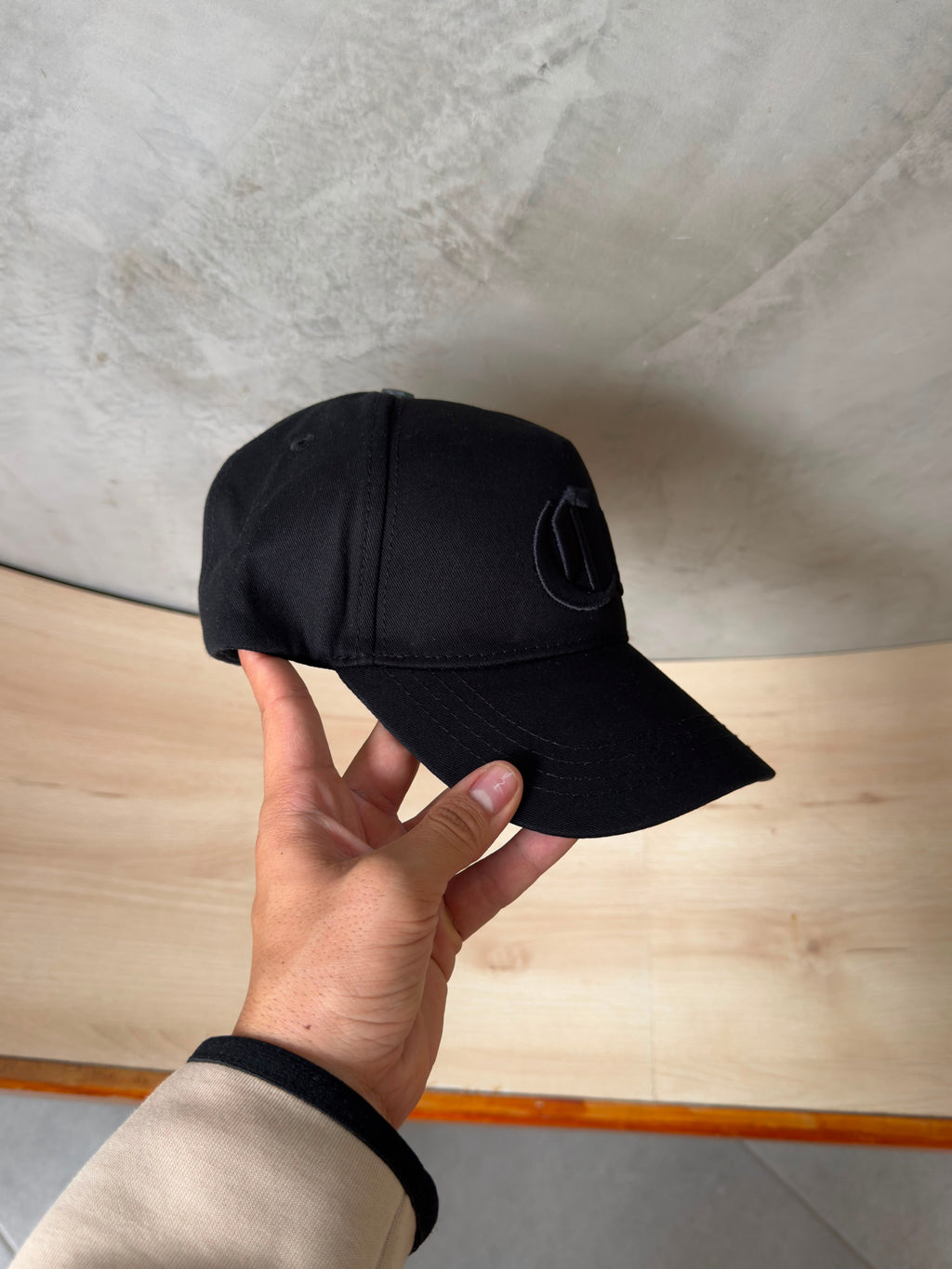 CLEMONT NEGRA LETRAS 3D