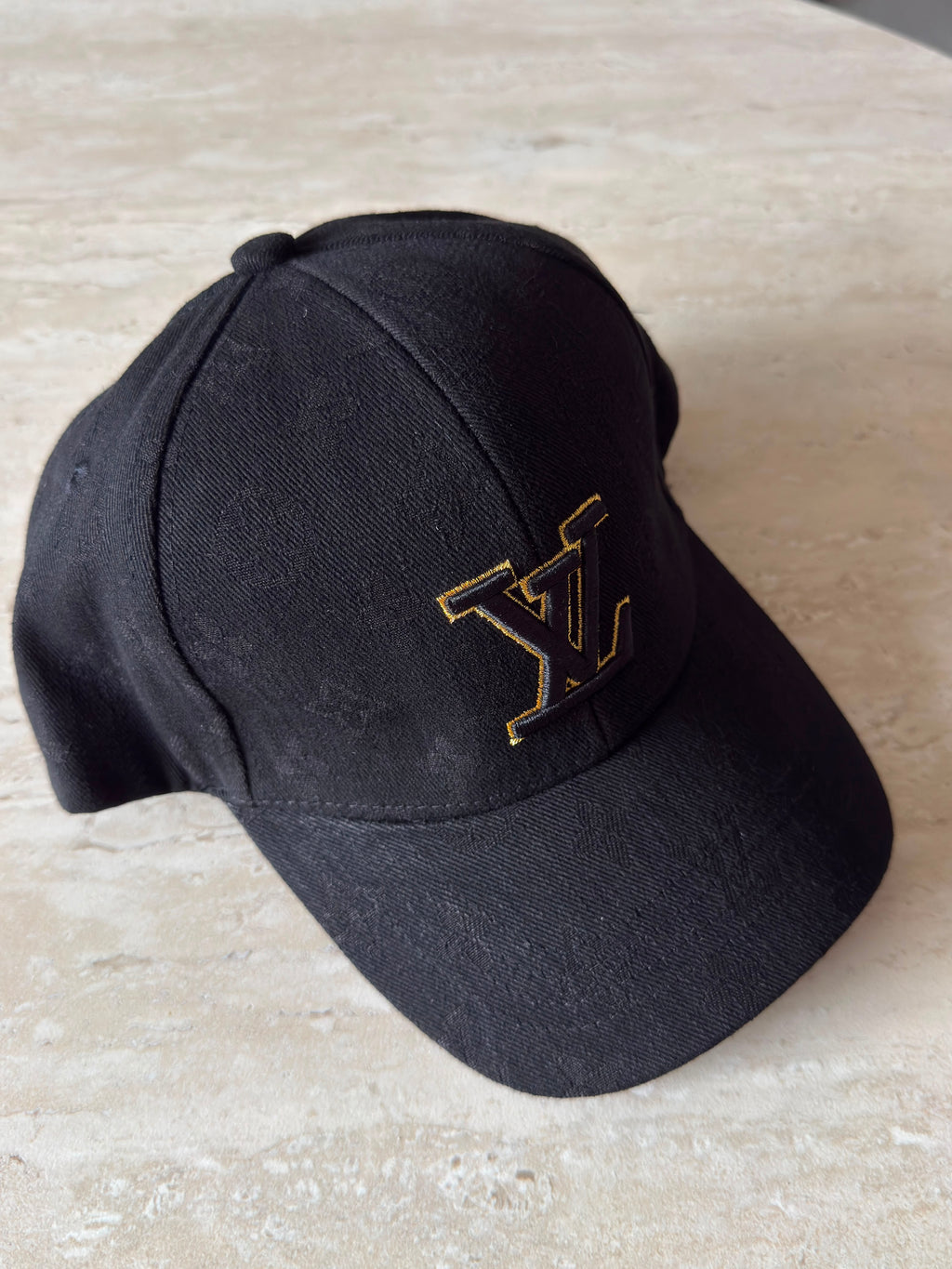 LOUIS VUITTON DISEÑADOR