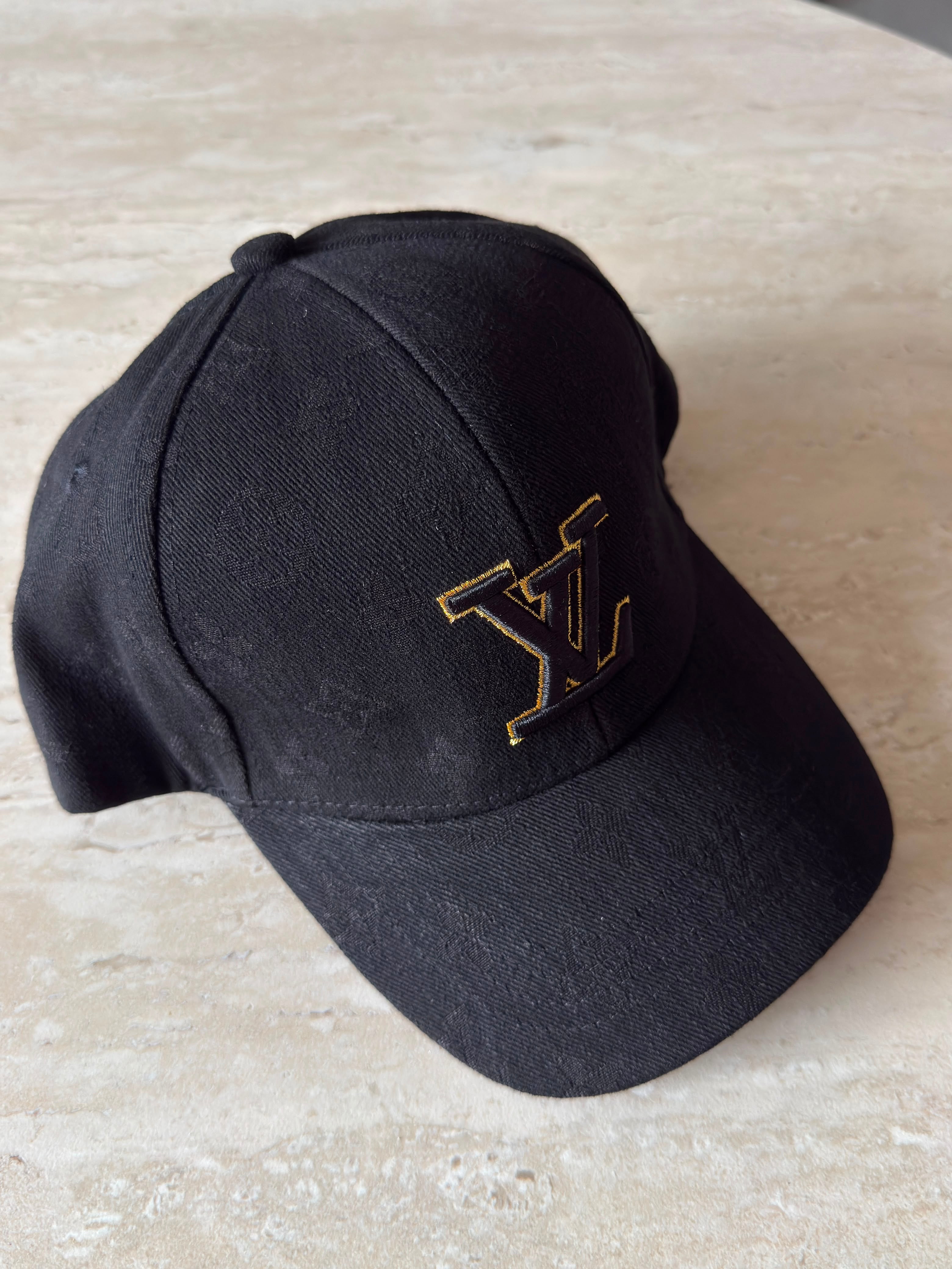 LOUIS VUITTON DISEÑADOR