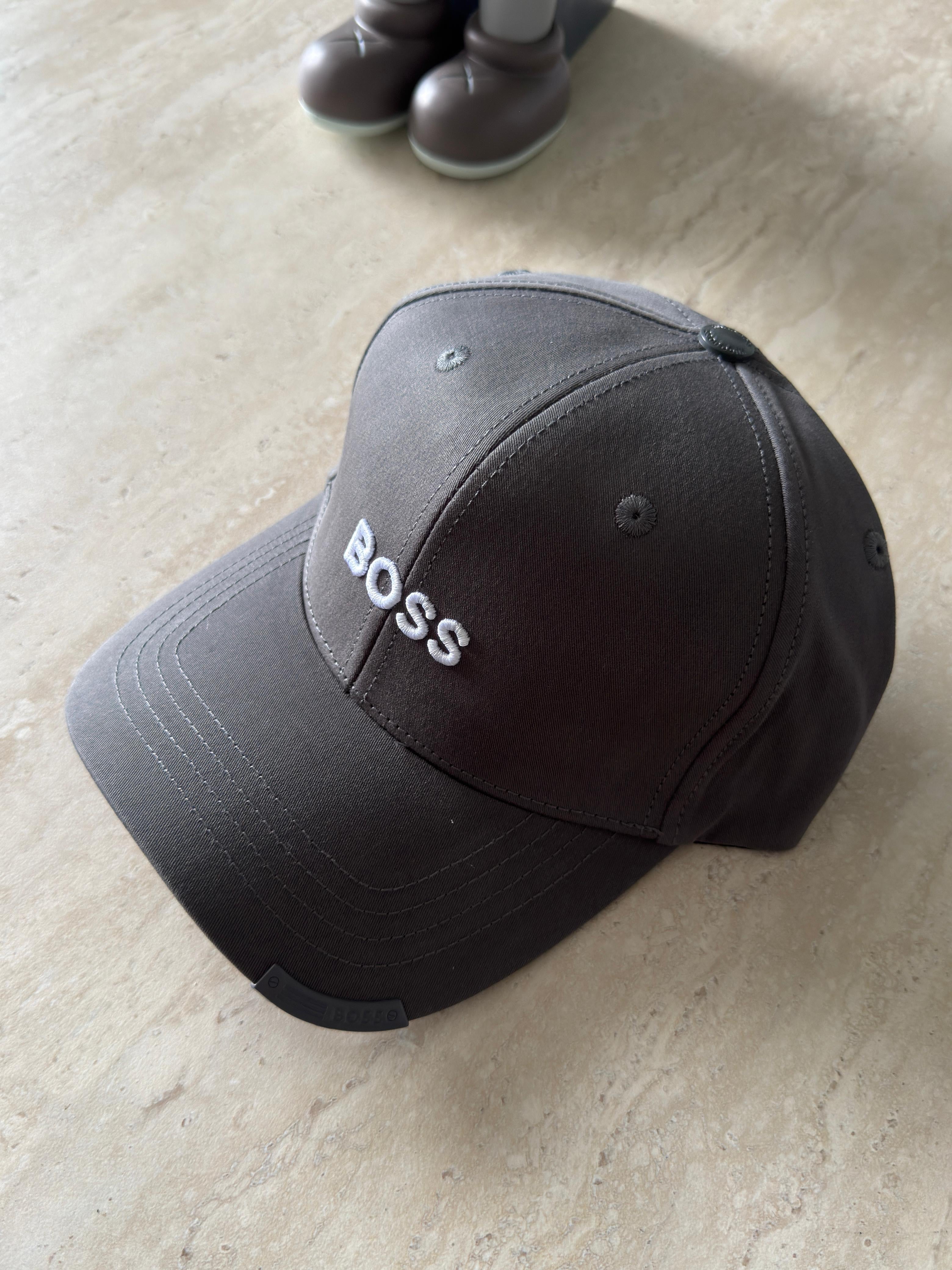 HUGO BOSS CLÁSICA GRIS