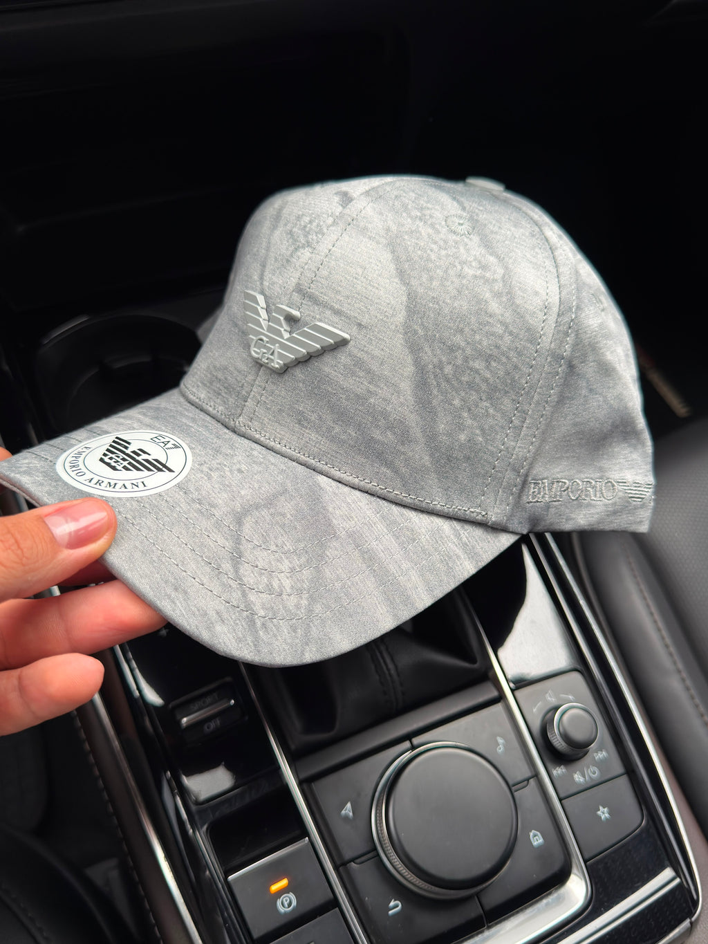 EMPORIO ARMANI GRIS AÉREO