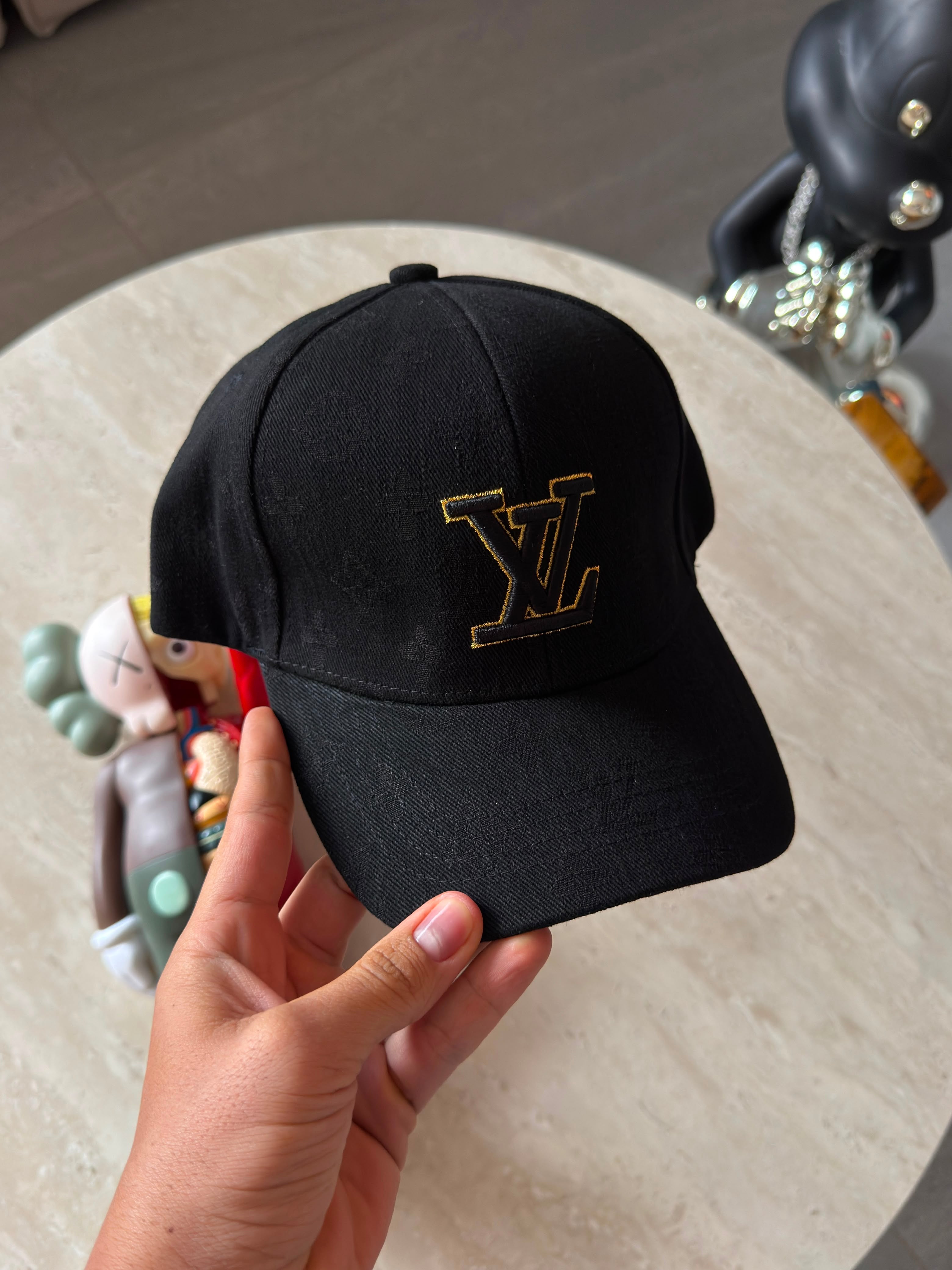 LOUIS VUITTON DISEÑADOR
