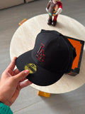 NEW ERA- BORDE ROJO TUBULAR