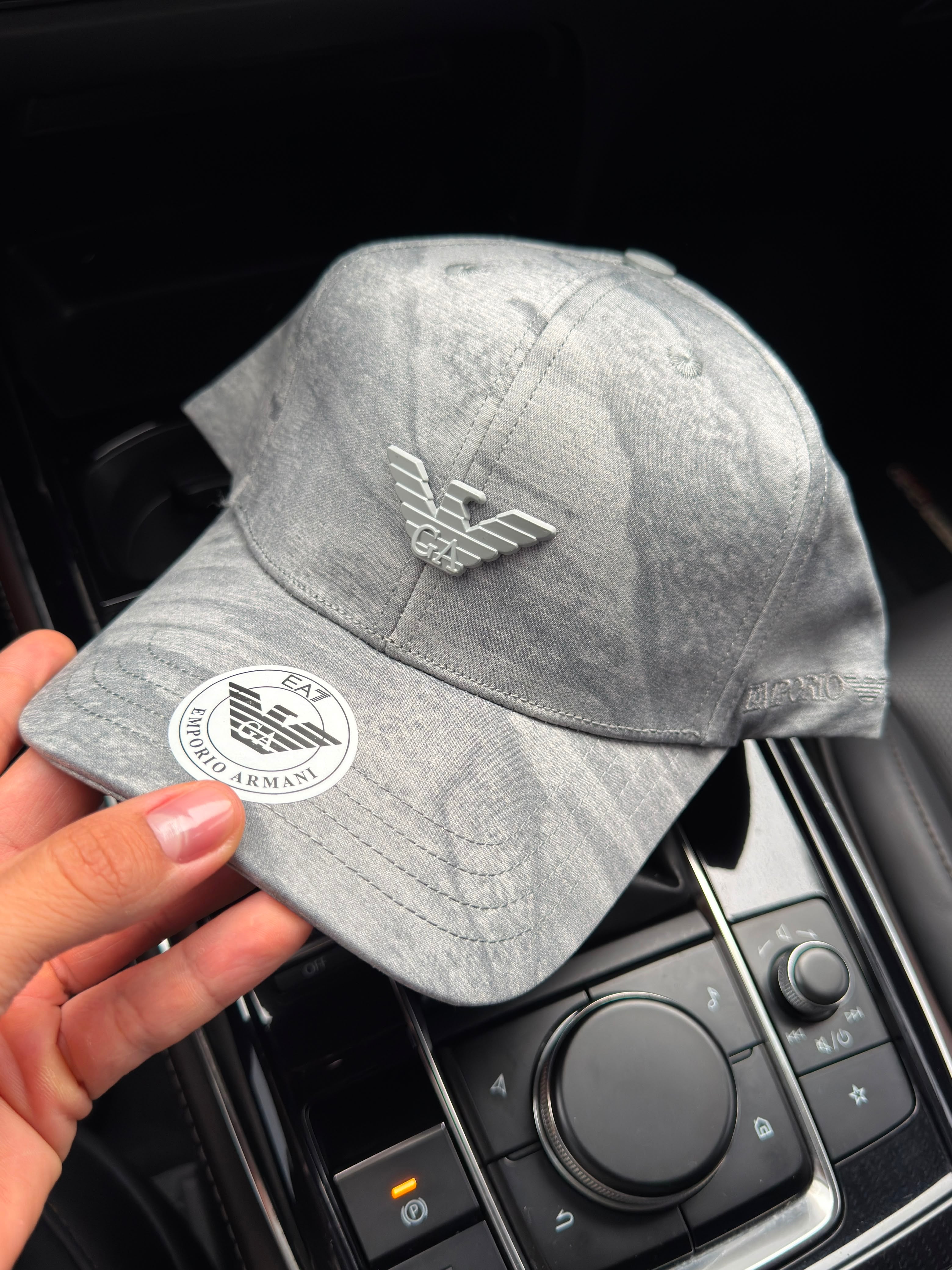 EMPORIO ARMANI GRIS AÉREO