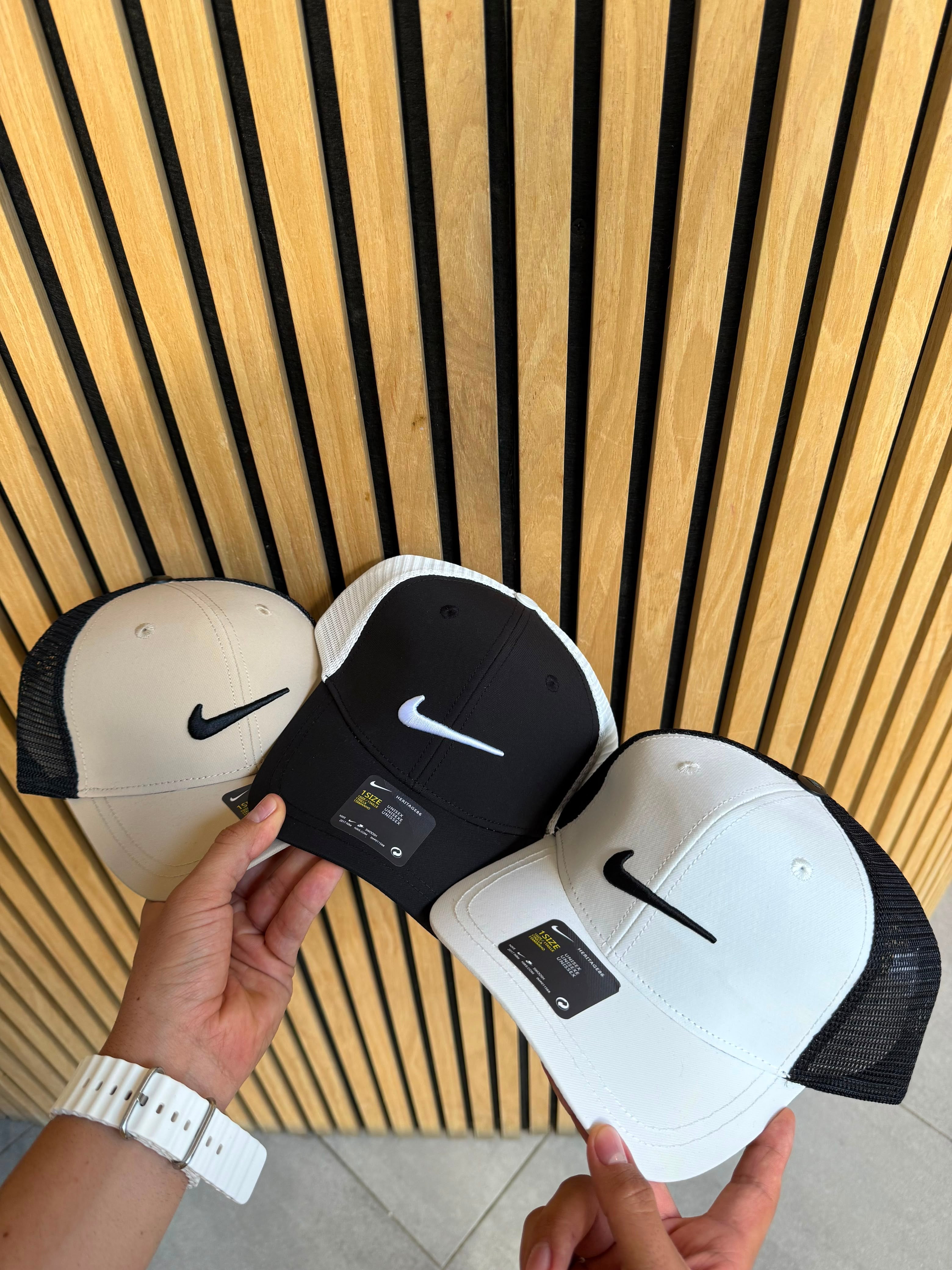 SET X3 NIKE TRILOGY