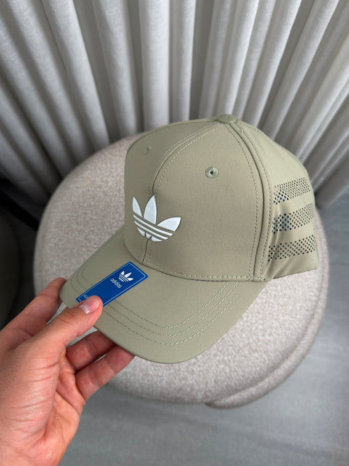 ADIDAS VERDE AÉREO LOGO ORIGINALS