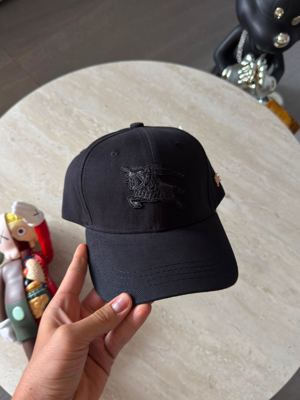 BURBERRY BLACK KNIGHT