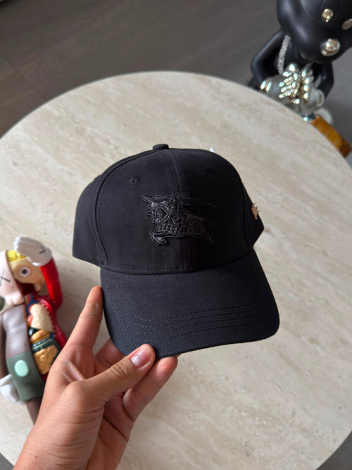 BURBERRY BLACK KNIGHT