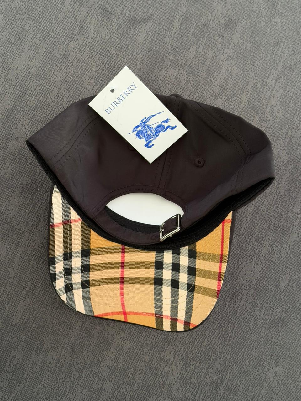 Gorra Burberry