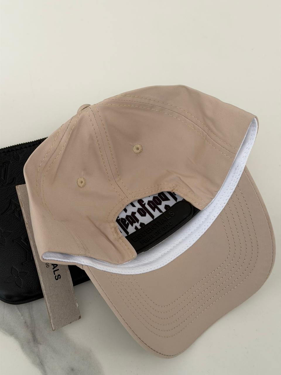 Gorra Essential - Café claro