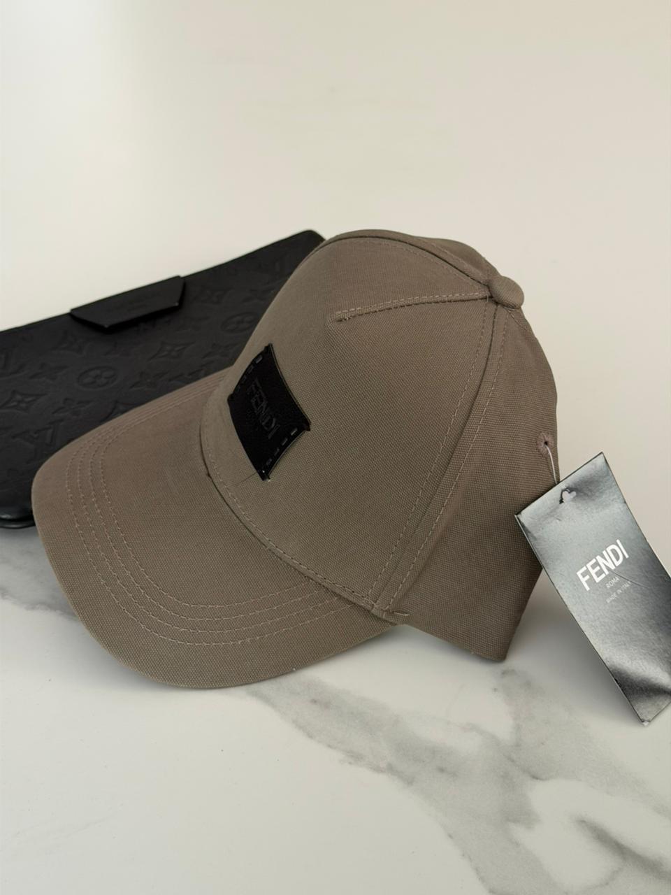 Gorra Fendi - Cafe