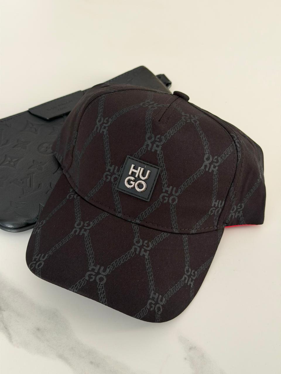 Gorra Hugo - Bordeado rojo