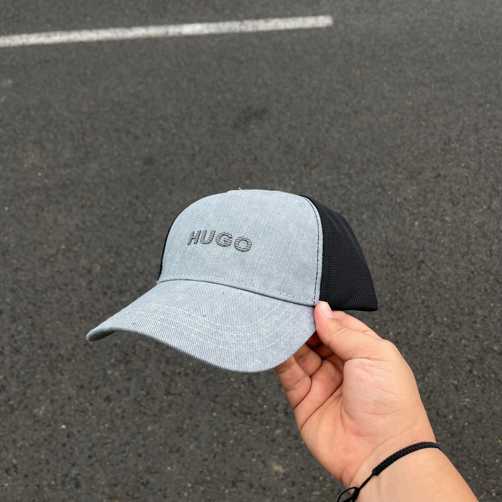 GORRA HUGO-BOSS GRIS