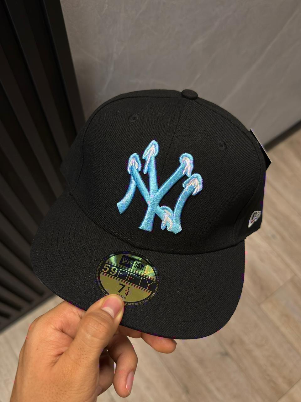 NEW ERA-BORDADA AZUL TUBULAR