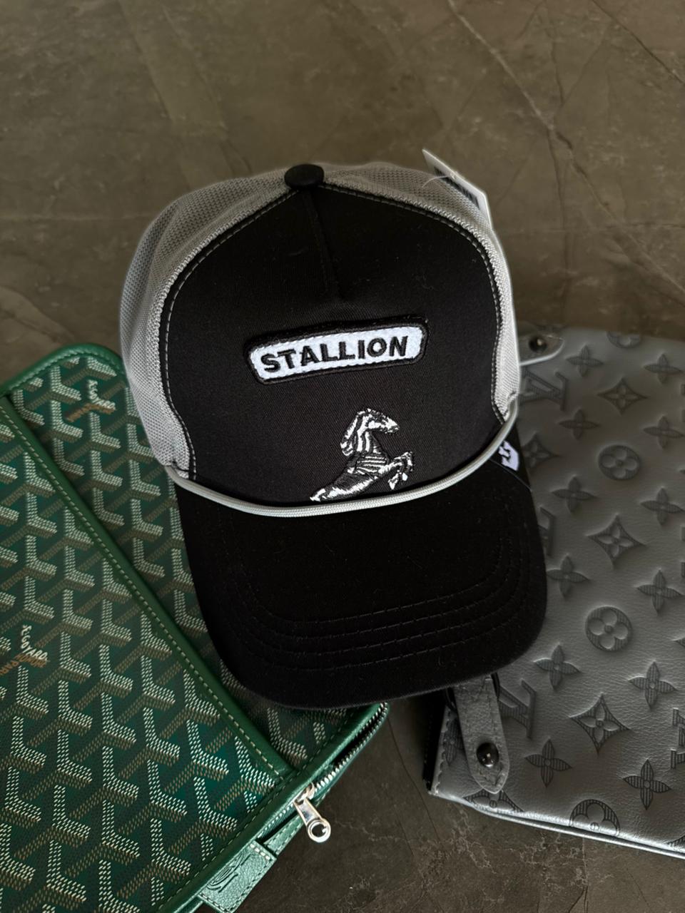Gorra Stallion- Negra
