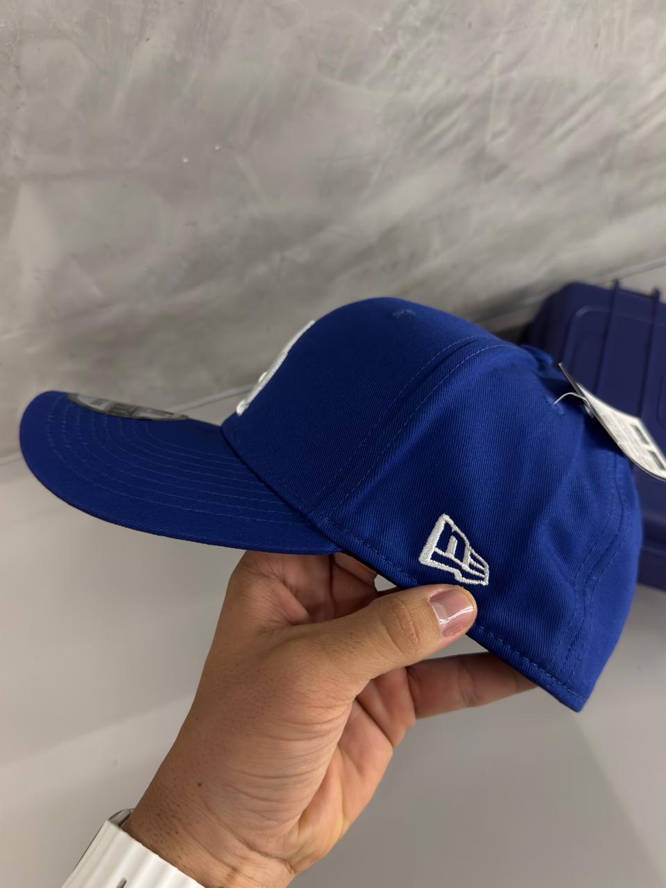 NEW ERA-AZUL LA BLANCO