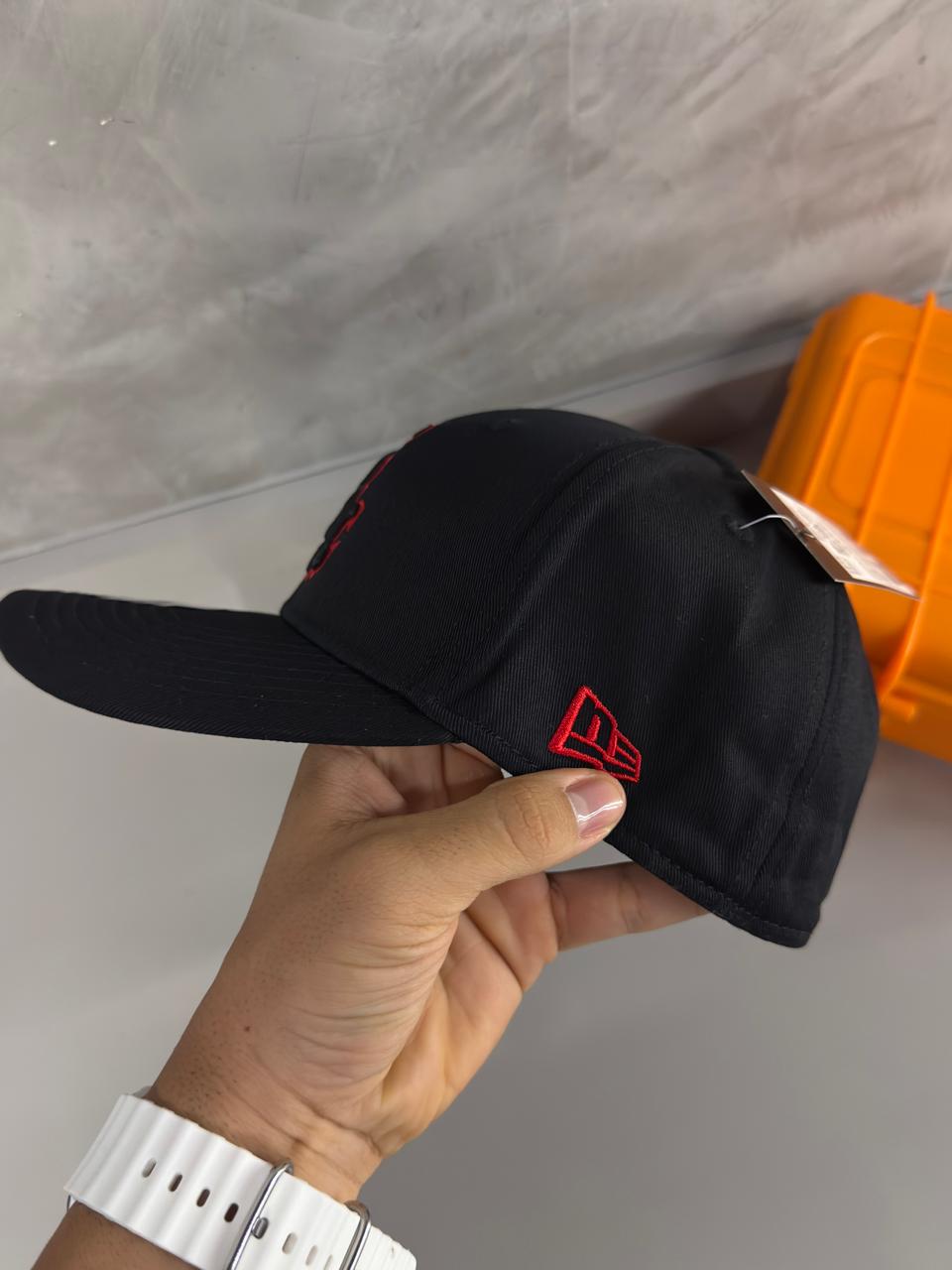 NEW ERA-SOX BORDE ROJO