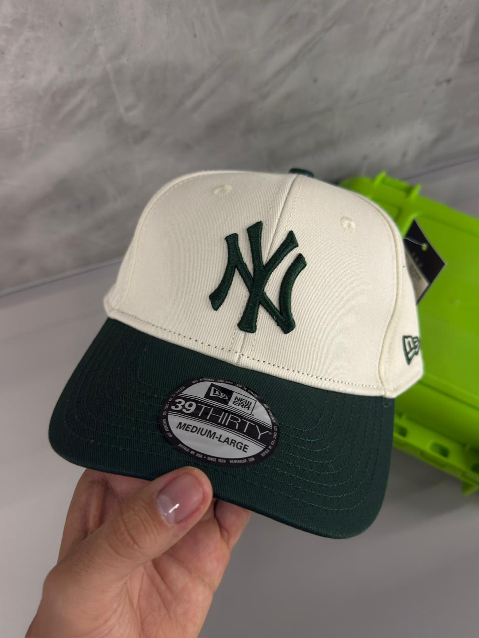NEW ERA-BLANCA NY VERDE