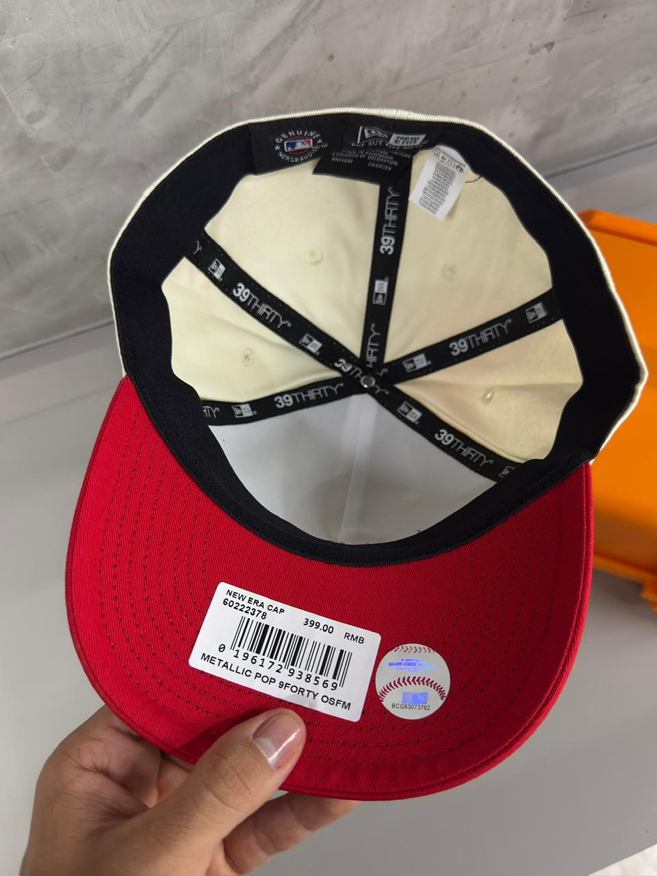 NEW ERA-BLANCA NY ROJO