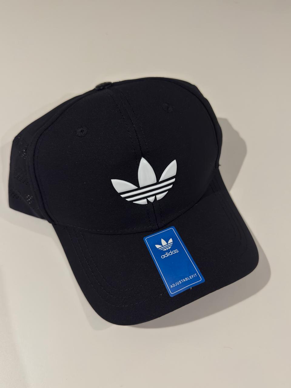 ADIDAS NEGRA LOGO ORIGINALS