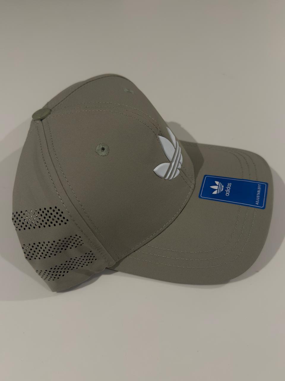 ADIDAS VERDE AÉREO LOGO ORIGINALS