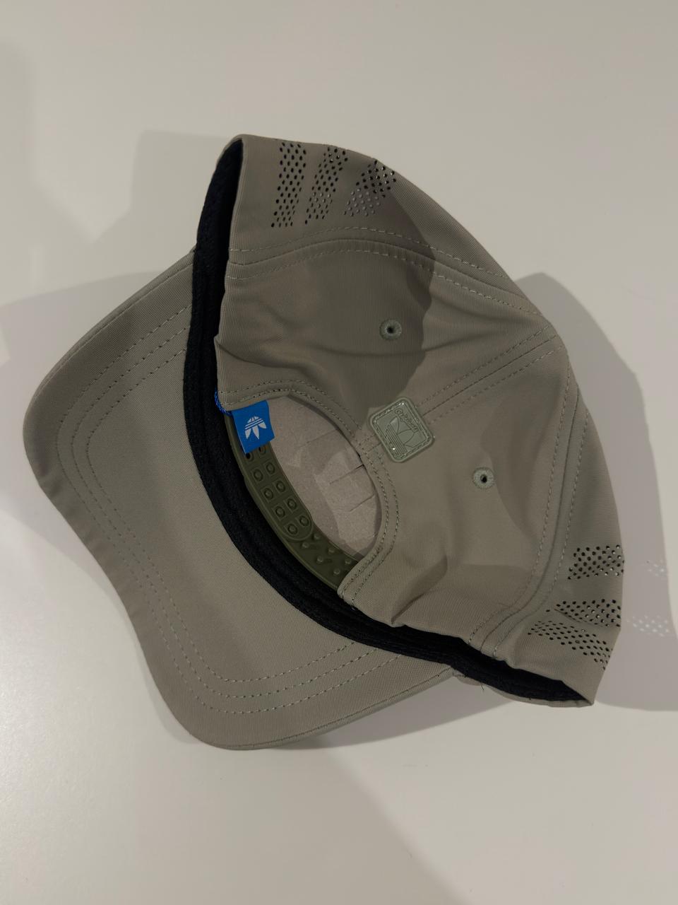 ADIDAS VERDE AÉREO LOGO ORIGINALS