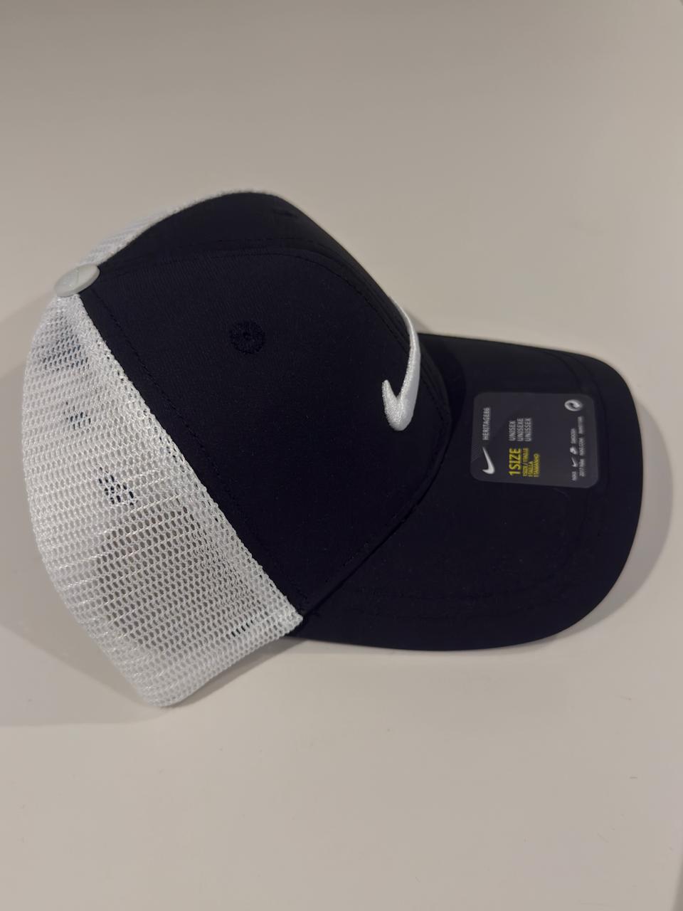 NIKE AERODINÁMICA NEGRA
