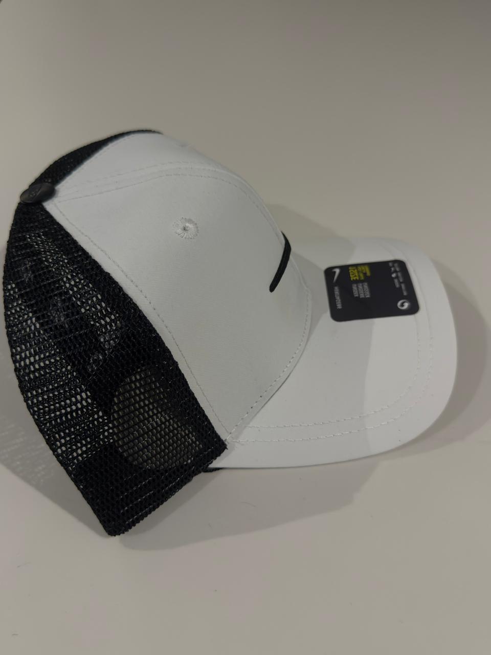 NIKE AERODINÁMICA BLANCA-MALLA NEGRA