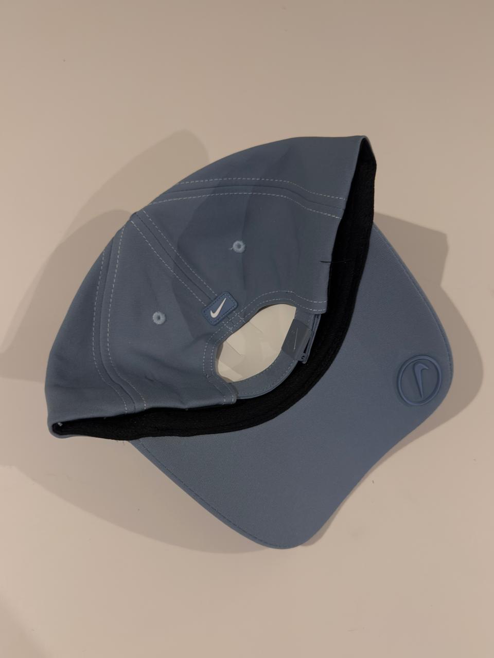 NIKE AERODINÁMICA CLÁSICA AZUL CLARO
