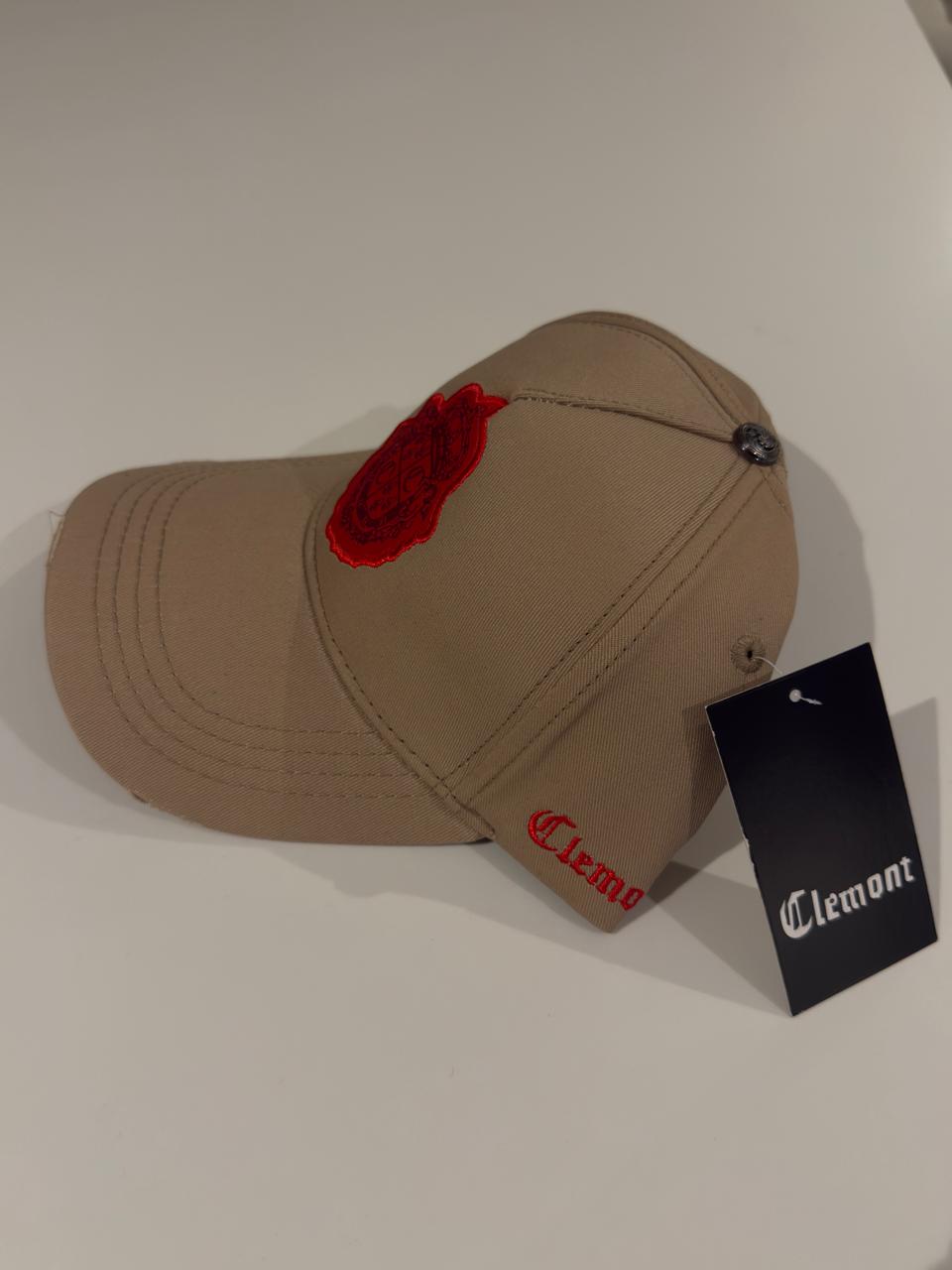 CLEMONT BEIGE LOGO ROJO - EDICIÓN PERSA