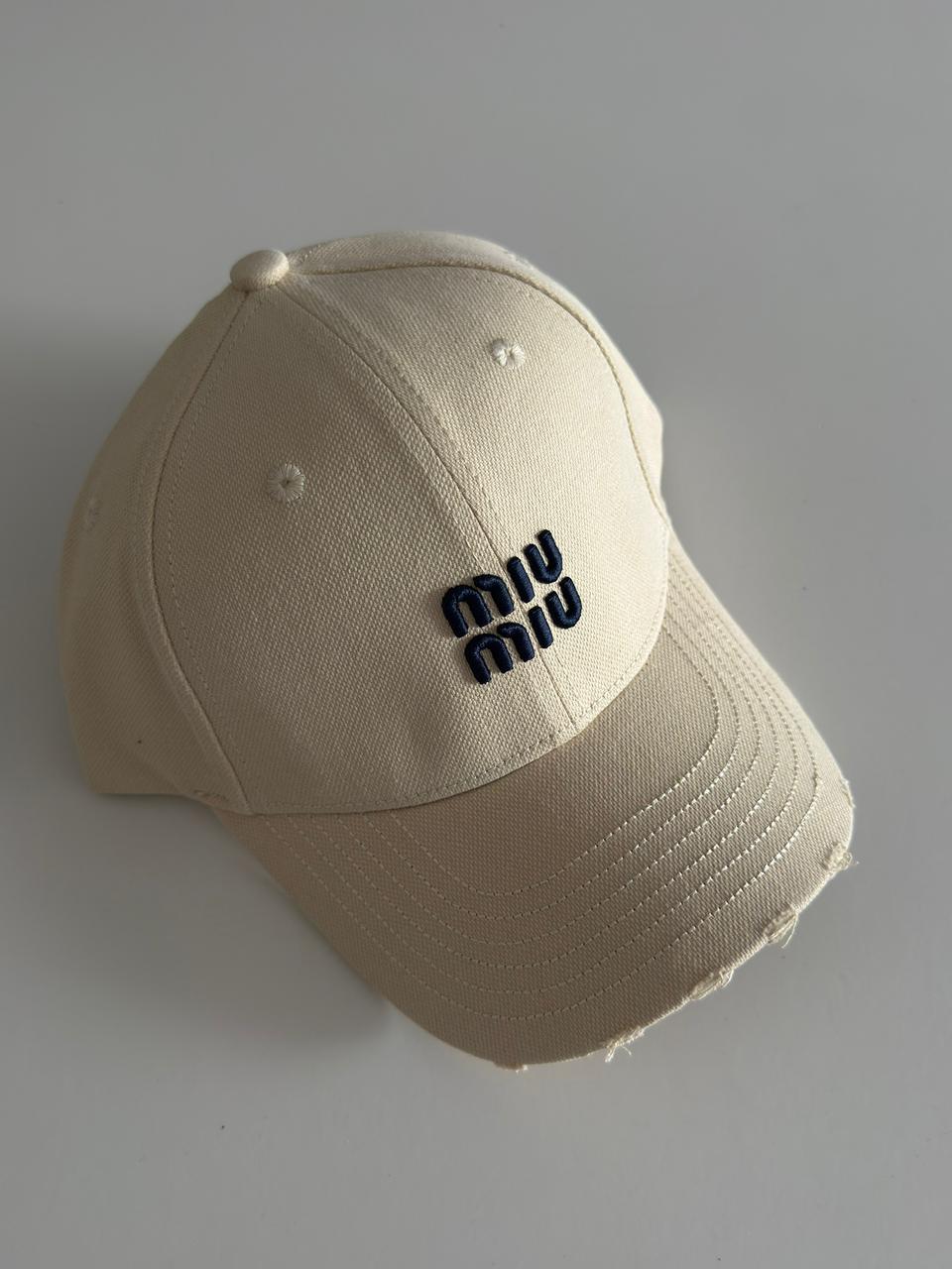 MIU CLASSIC BEIGE