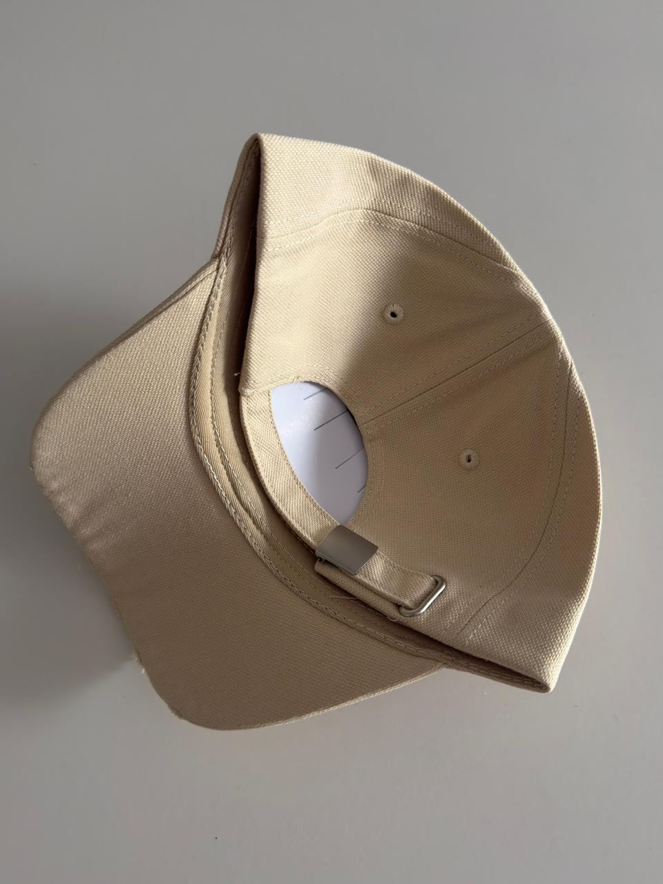 MIU CLASSIC BEIGE